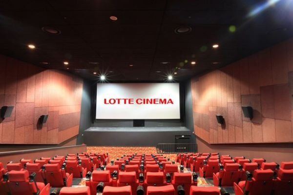 Rạp Chiếu Phim Lotte Cinema Moonlight gần phòng trọ phường Phước Bình