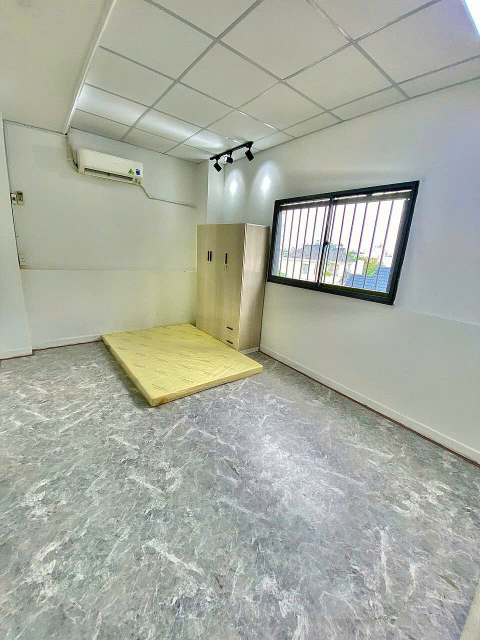 Phòng trọ 3tr7 full nội thất tại 564 Phạm Văn Chiêu, Gò Vấp-0