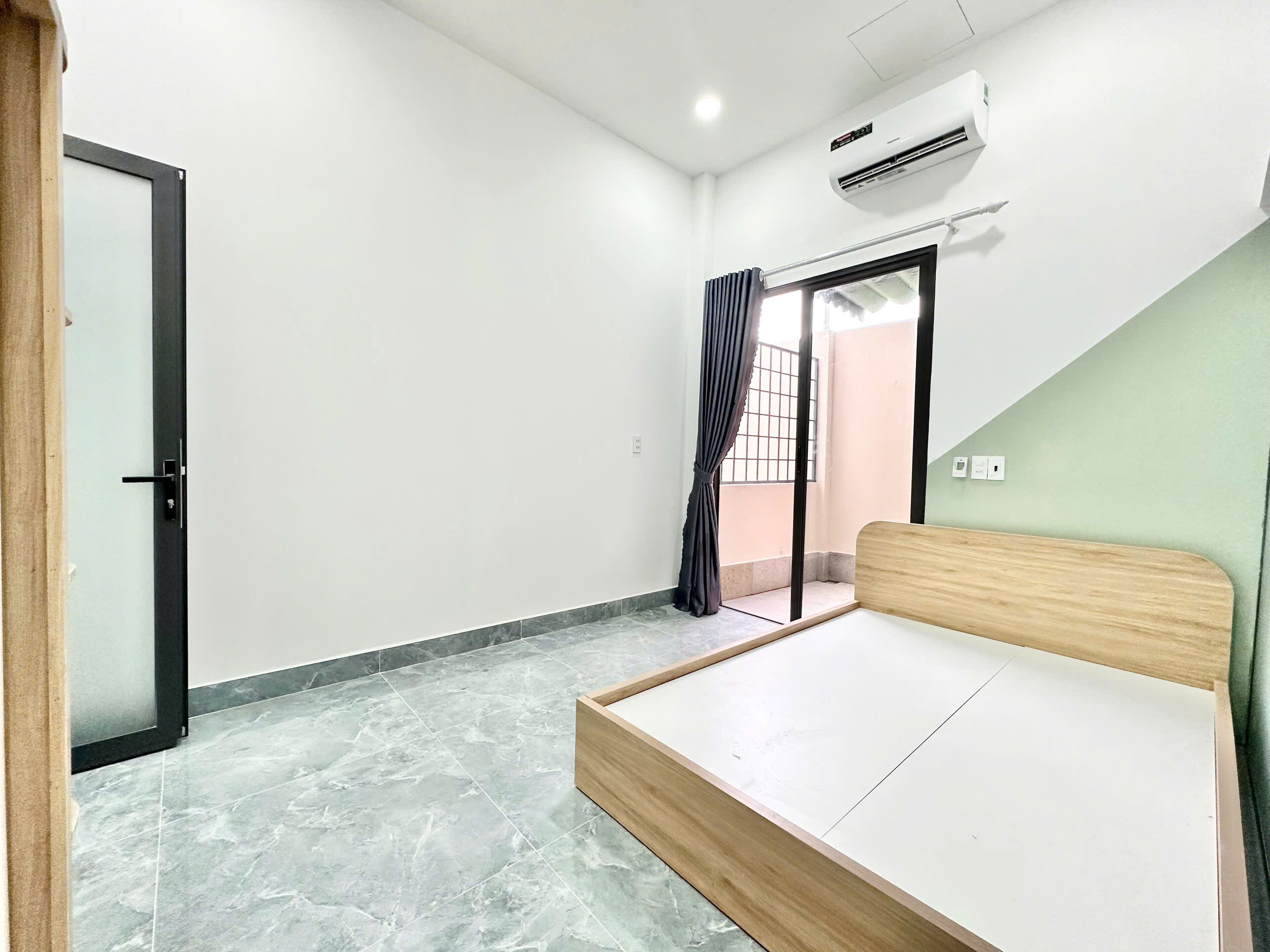 Phòng mới xây Gò Cát, Phú Hữu Q9 – máy lạnh, bếp, full nội thất chỉ từ 3tr6-2