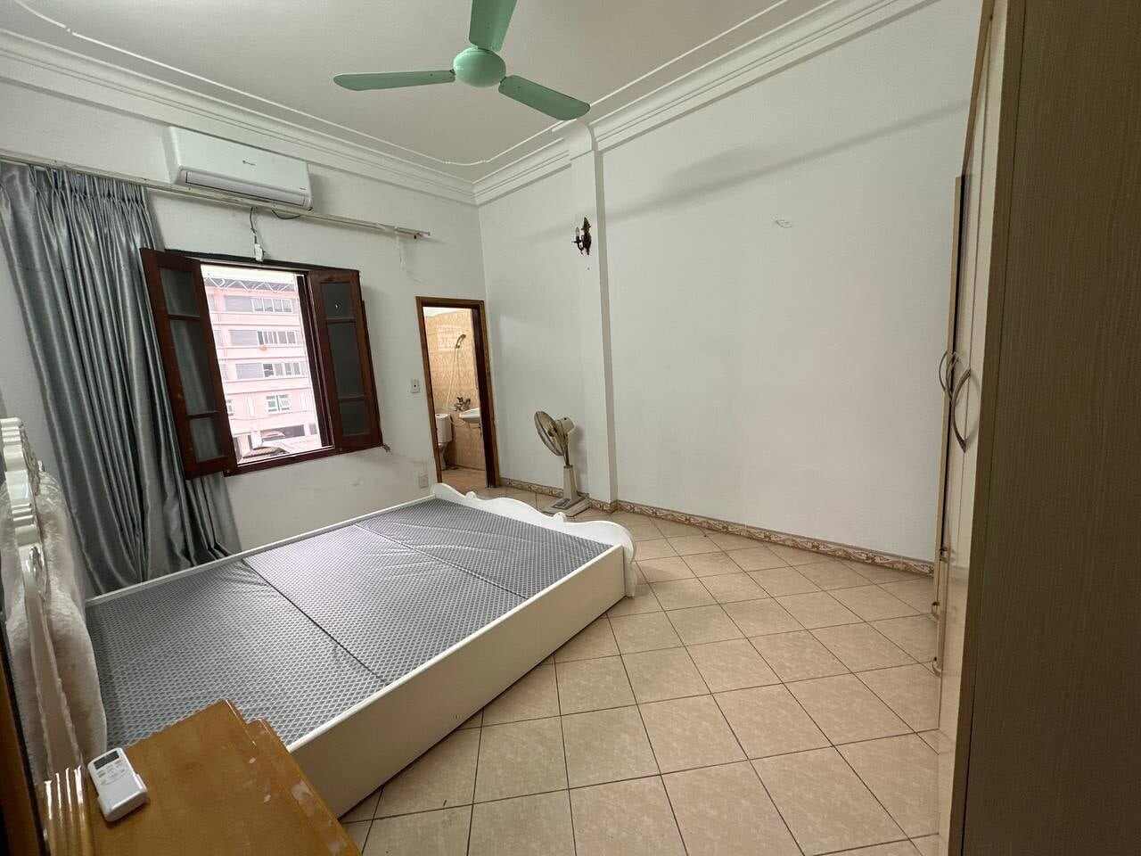 Cho thuê phòng trọ 20m2 Lý Nam Đế, Quận Hoàn Kiếm-0
