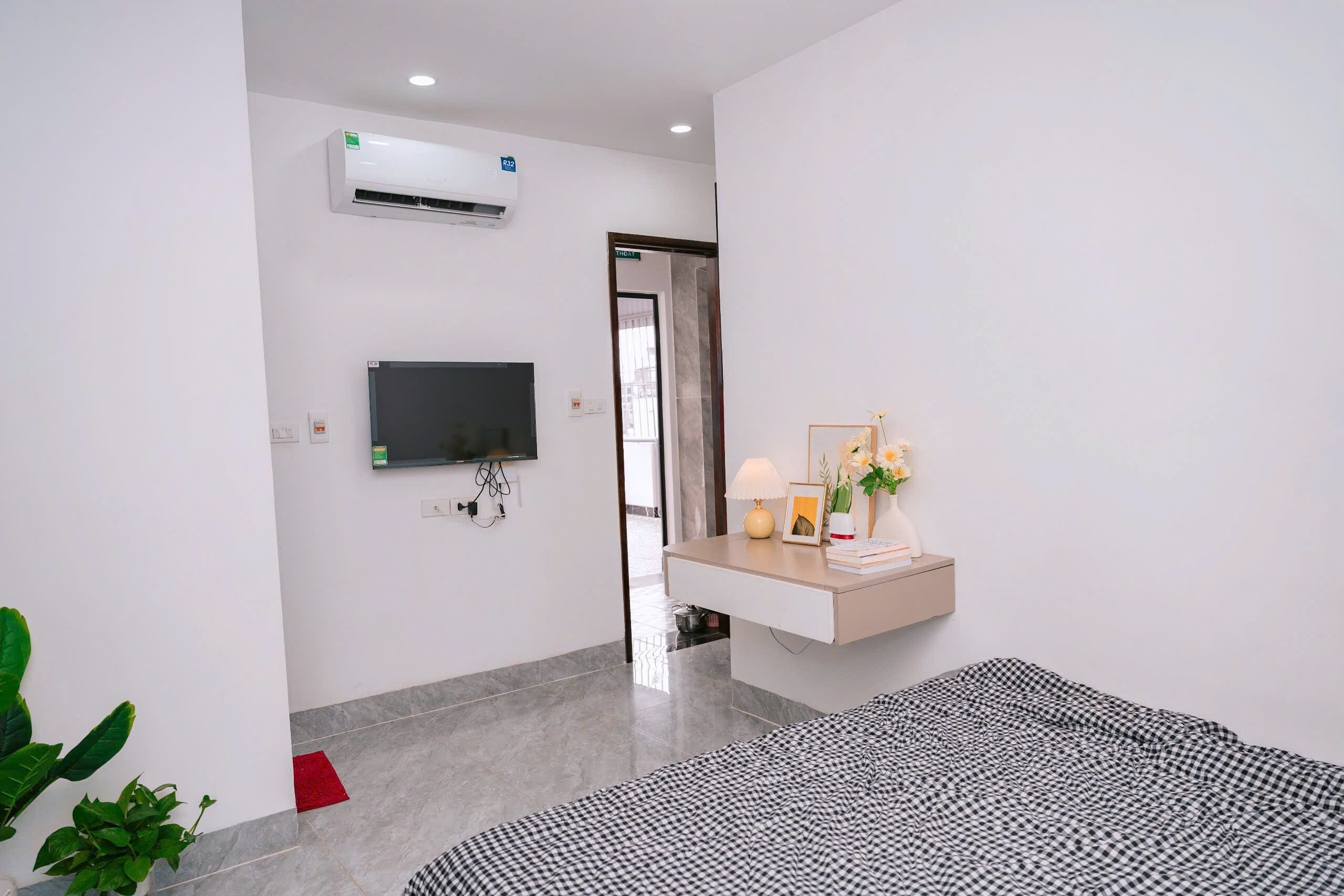 Cho thuê phòng trọ ngõ 27 Võng Thị, Tây Hồ-0