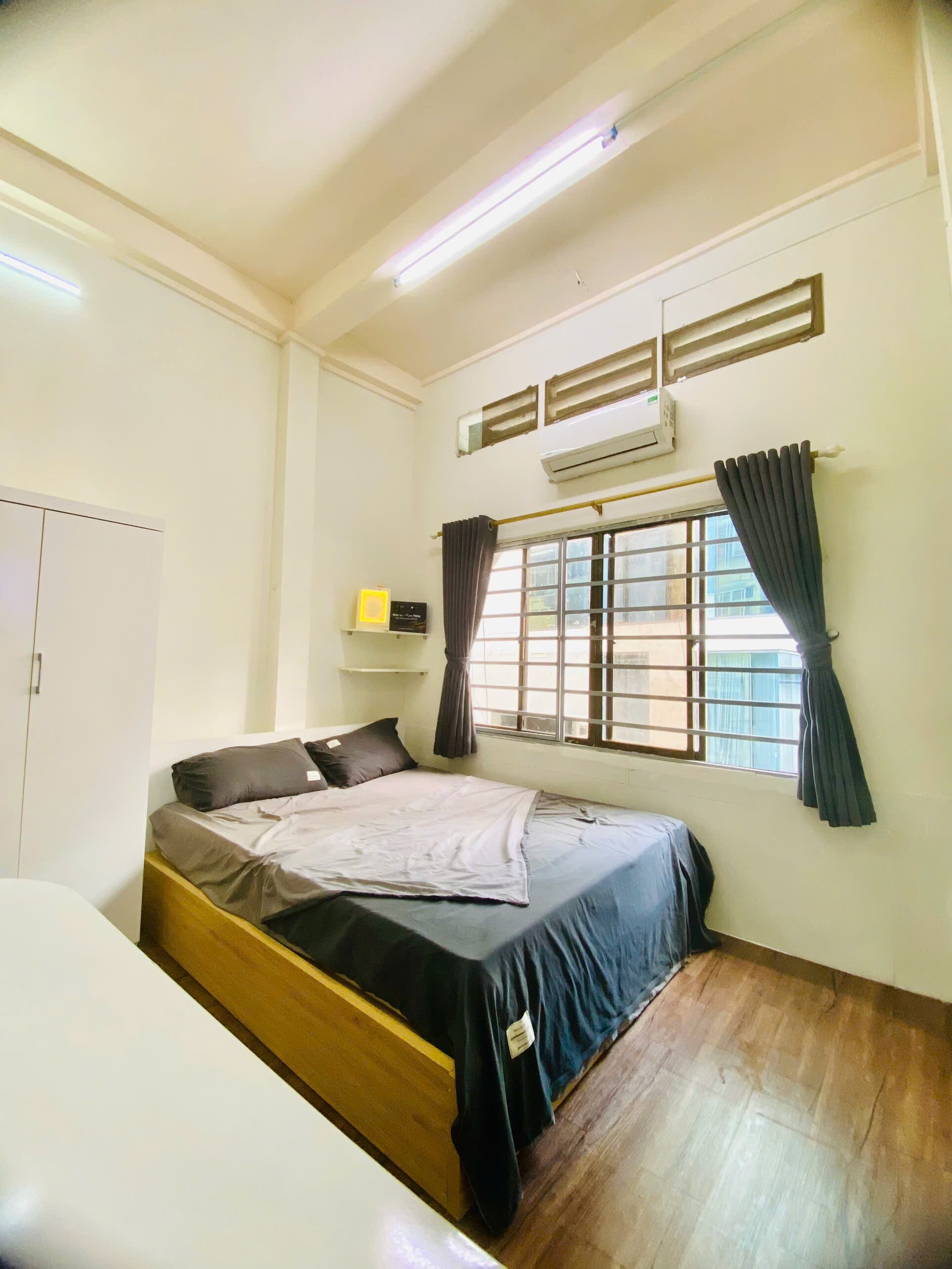 Cho Thuê CHDV Đường Nguyễn Cửu Vân 20m2 5tr8-0