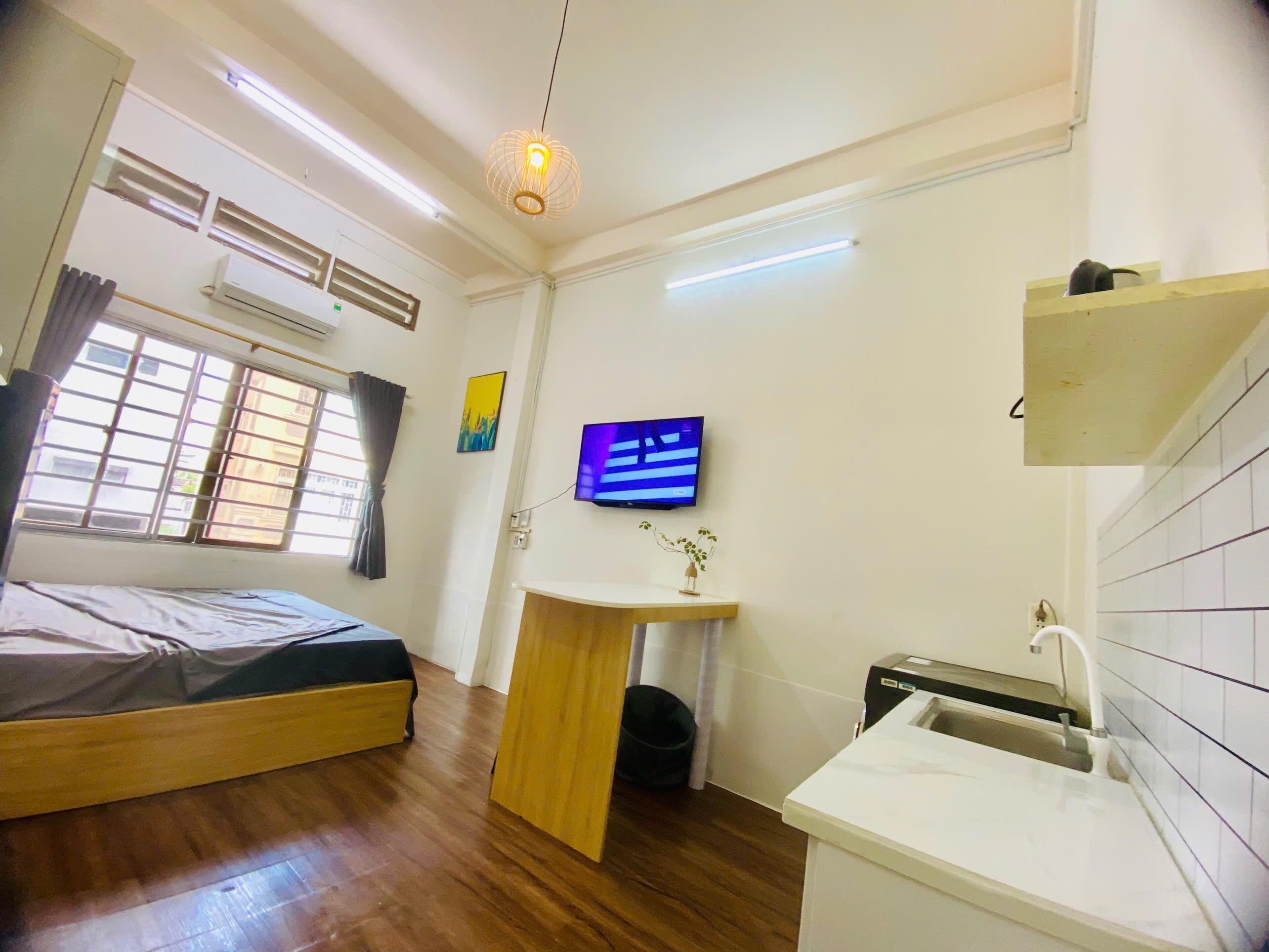 Cho Thuê CHDV Đường Nguyễn Cửu Vân 20m2 5tr8-1