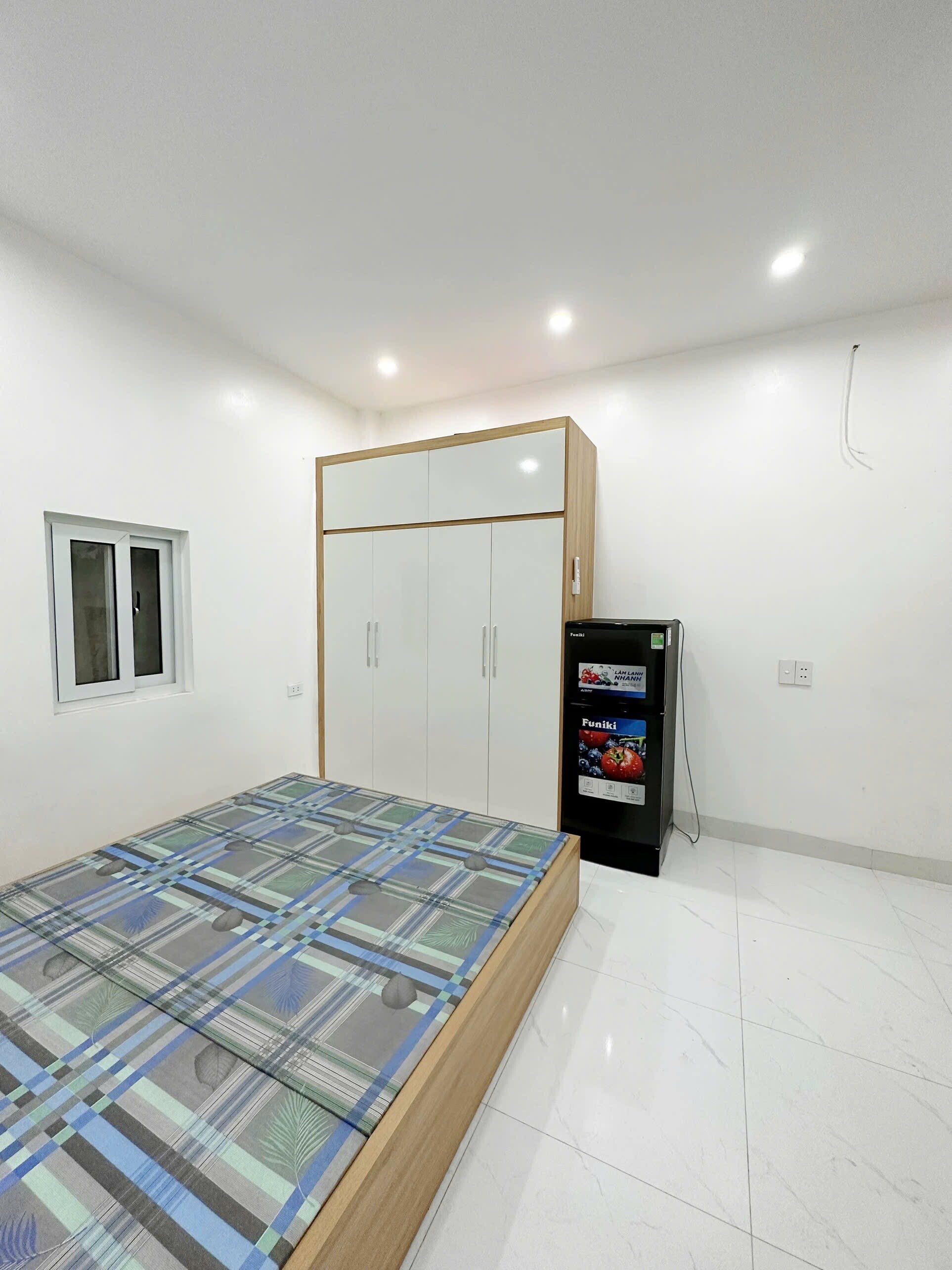 Cho thuê phòng STUDIO 25-30m2 tại ngõ 185 Chùa Láng, Hà Nội-1