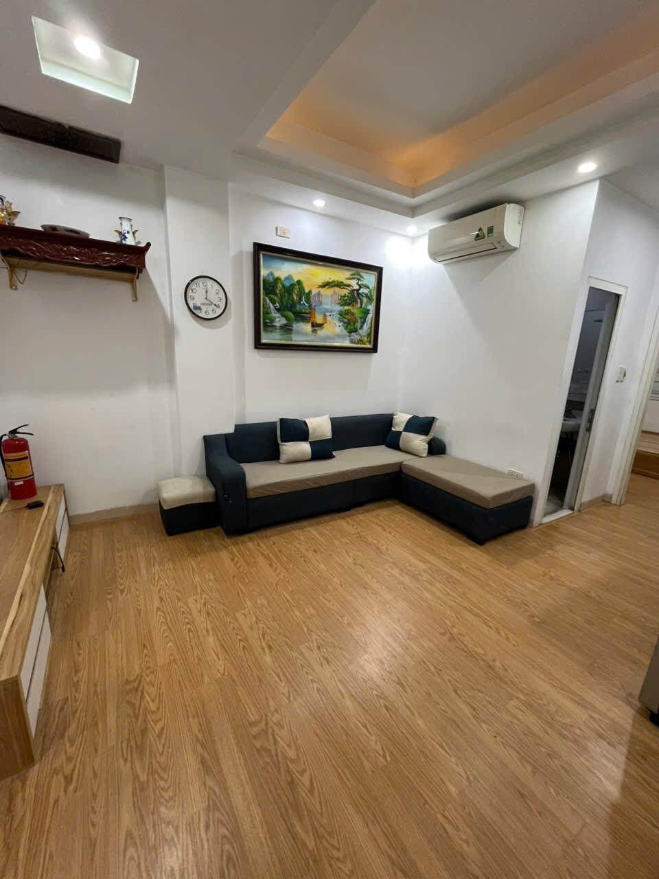 Chính Chủ Cho Thuê Chung Cư 2 Ngủ 1 Khách Tại Mễ Trì-2