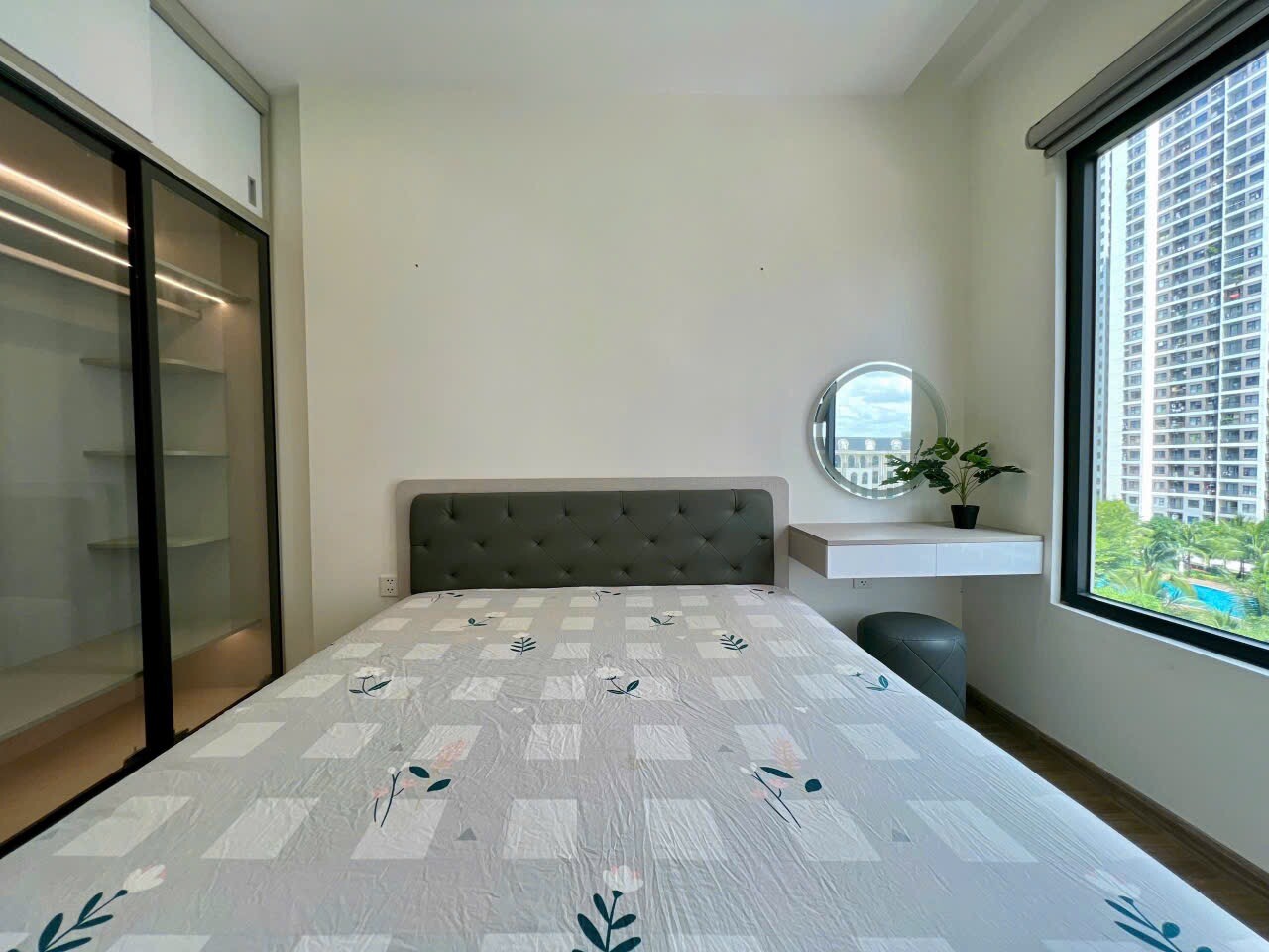 Căn hộ chung cư vinhomes grand park-5
