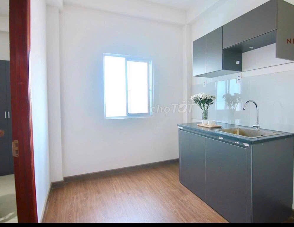 Phòng 6tr ngay chợ bà Chiểu Bình Thạnh, giáp q1-2