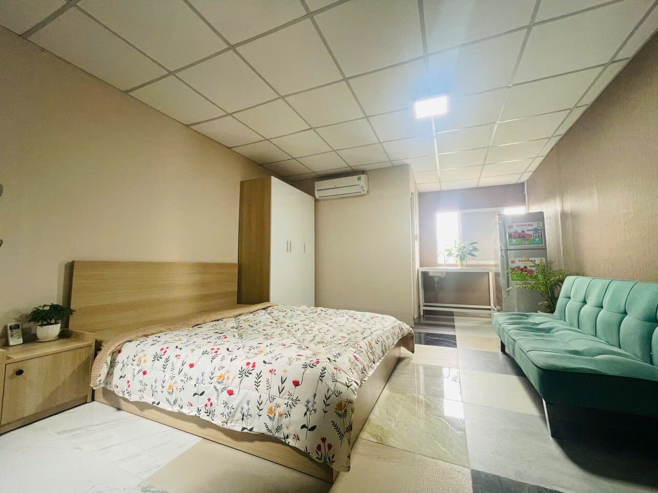 Phòng rộng 30m2 đầy đủ nội thất ngay nguyễn xí-0