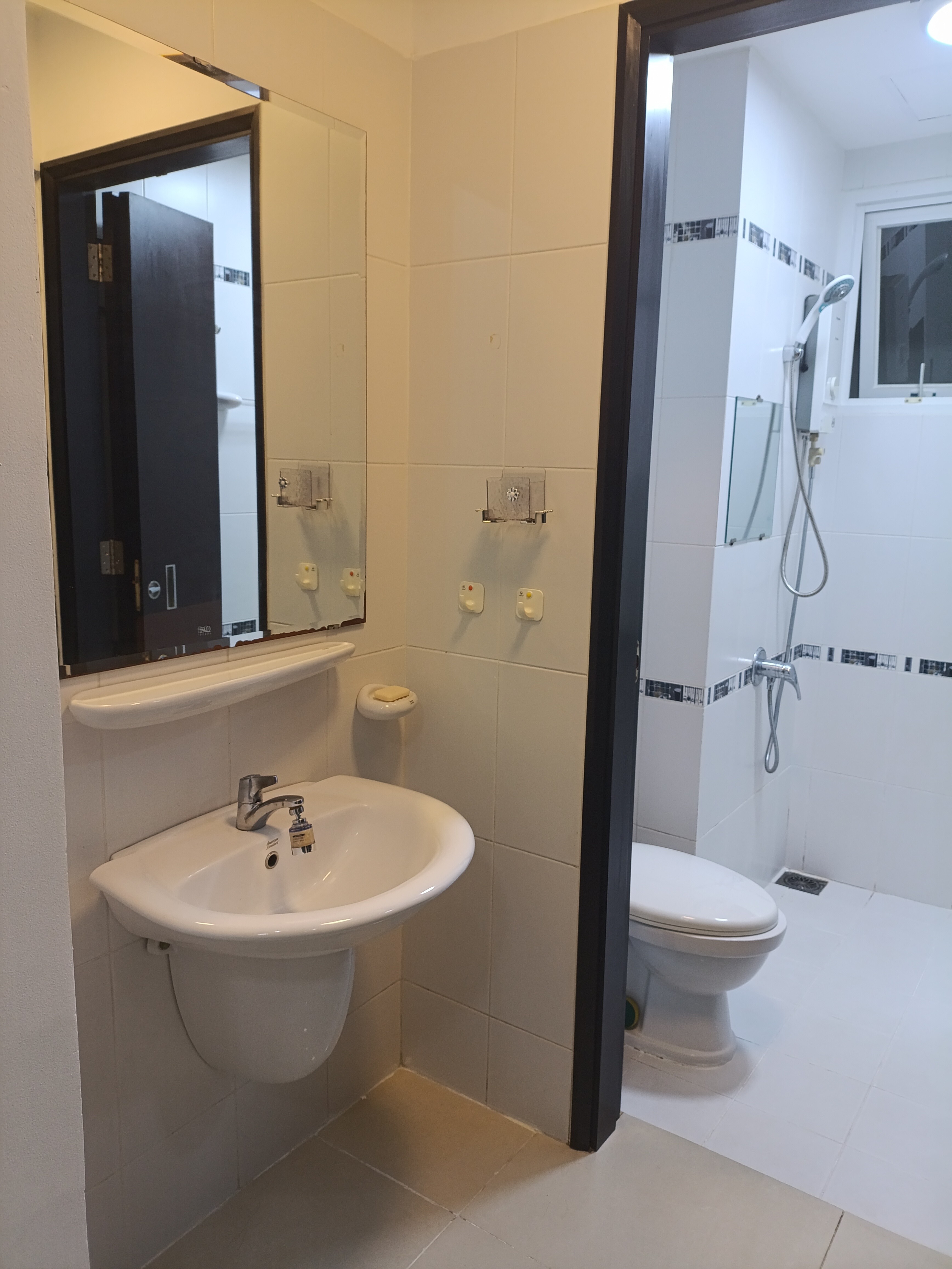 Cho thuê phòng trong cc Phú Mỹ 60m gần trường CIS ,gần trường Taiwan quận7-5