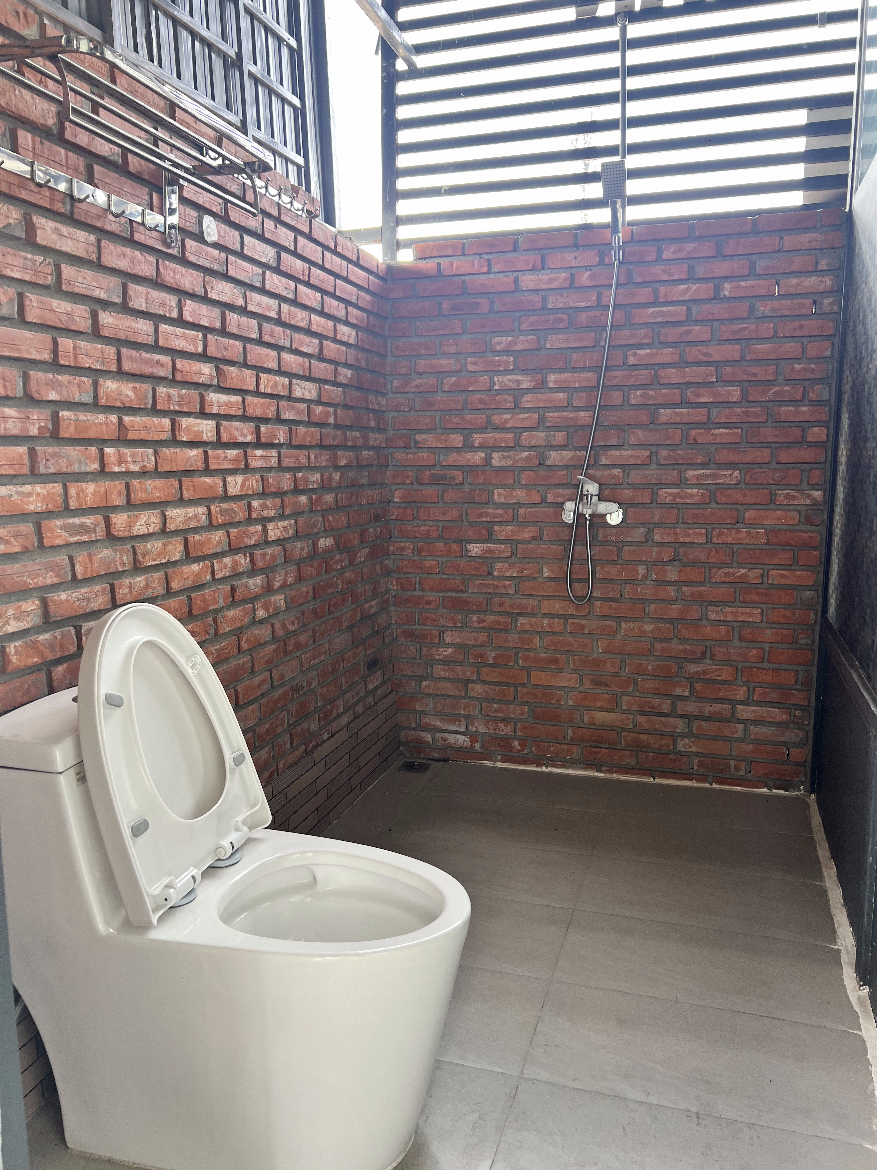 Phòng cho thuê theo ngày, thoáng sạch, giá 600K-7