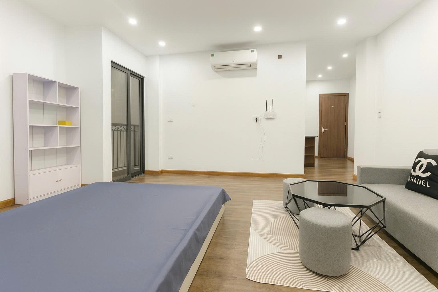 Cho thuê studio 445 Lạc Long Quân, Xuân La, Tây Hồ-2