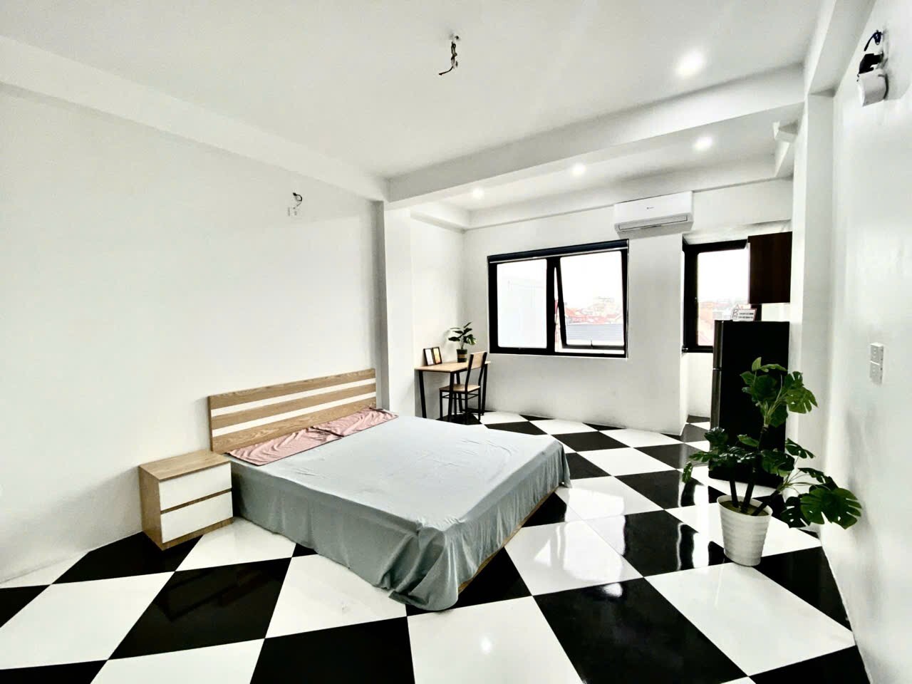 Studio cửa sổ lớn 180 Phú Thượng, Tây Hồ gần HVHC-3