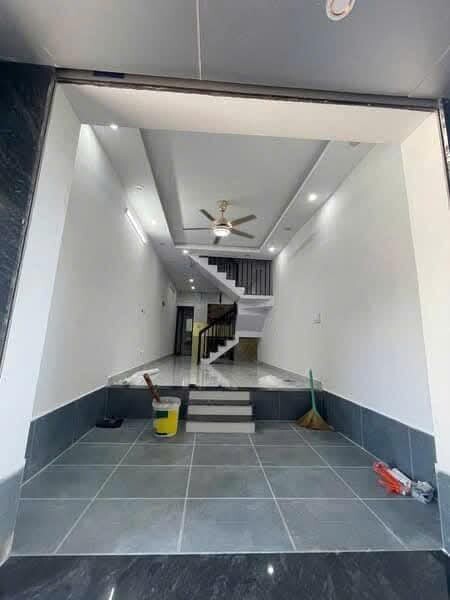 Cho thuê 2 nhà nguyên căn 2 tầng chính chủ tại Định Công Hạ-0