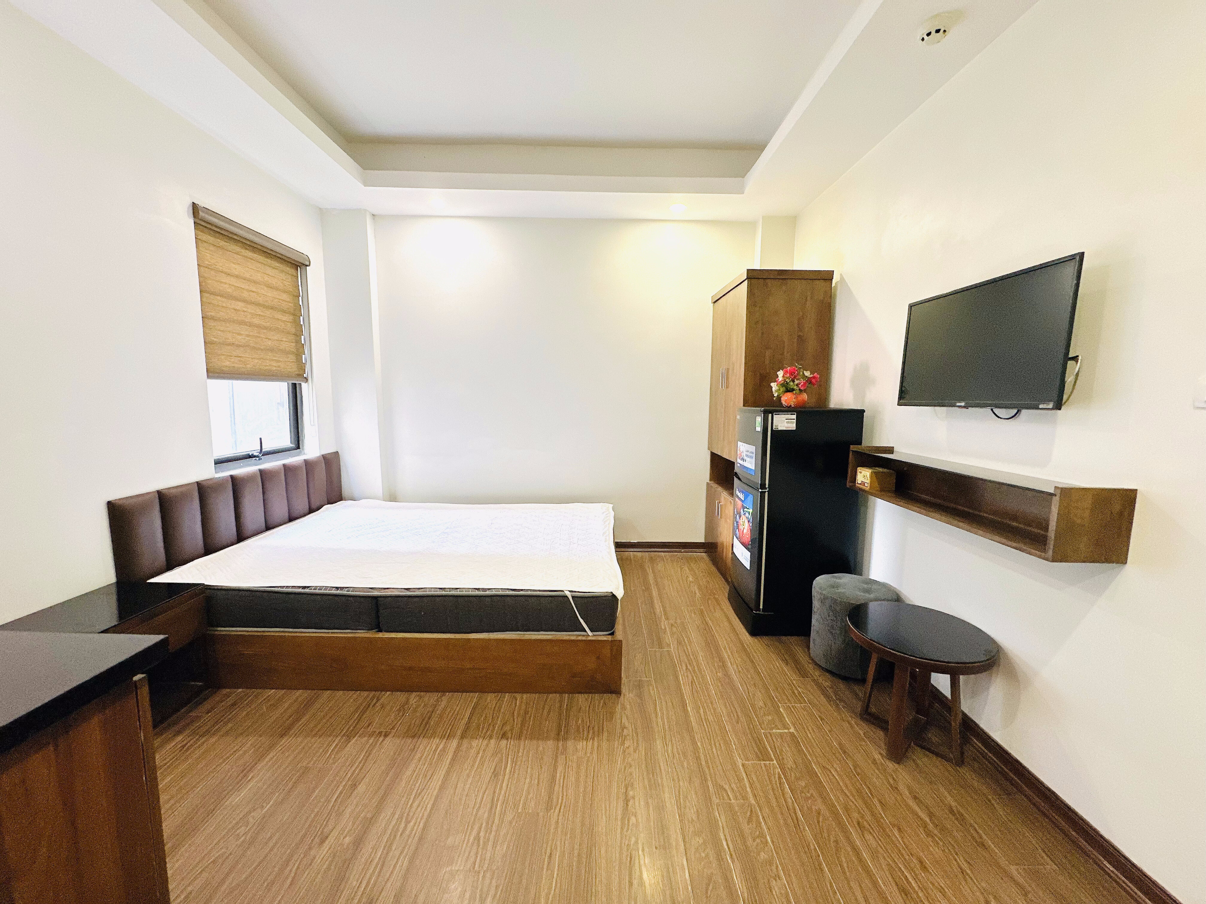 Giảm giá 10% tháng khai trương, miễn phí tiền dịch vụ cho khách đóng 3 tháng 1-0