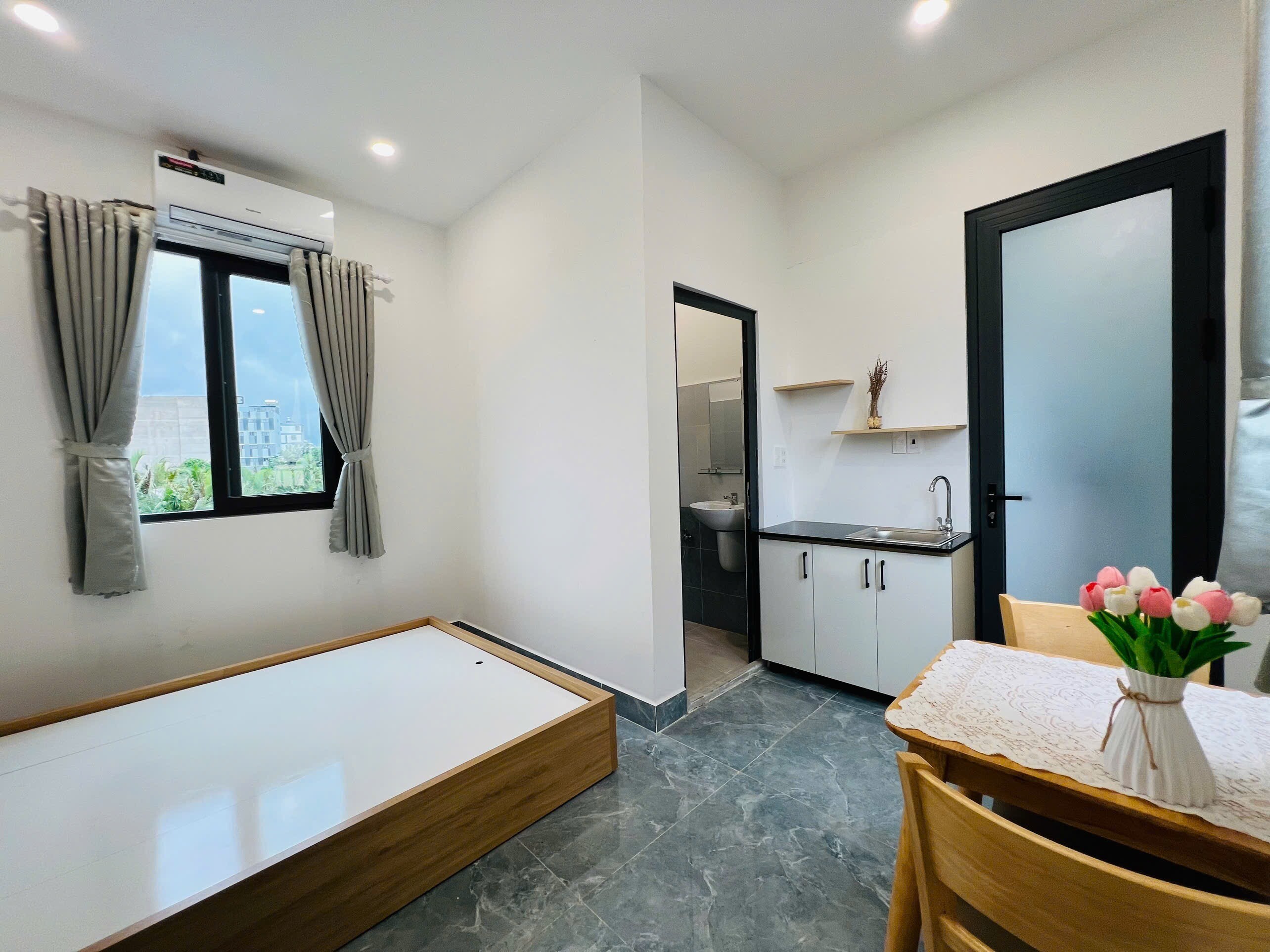 CHDV phòng mới 100% có thang máy Gò Cát-1