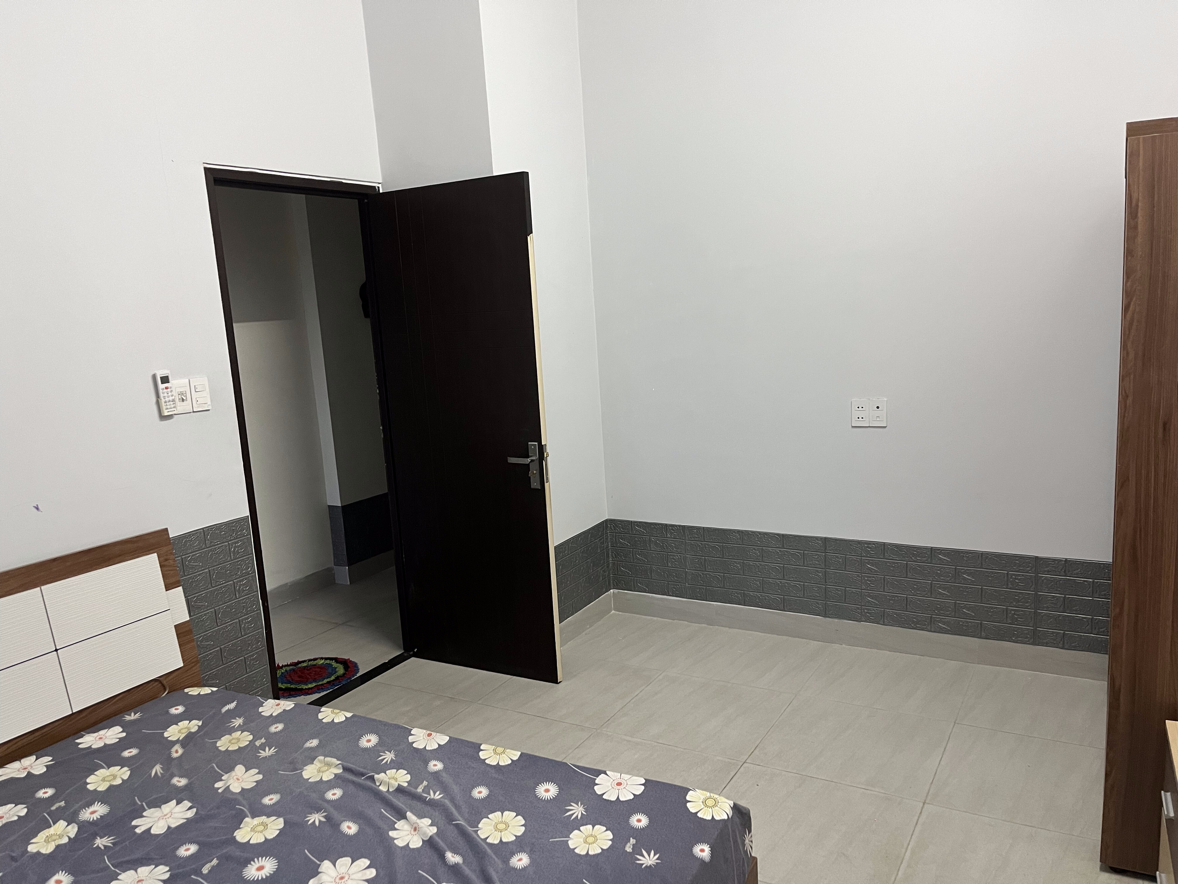 P dt 25m2 Gần bênh viện nhs gần đh pft ,kinh tế ,kiến trúc. Cách biên s.thuỷ 500m phòng sạch sẽ thoáng mát-2