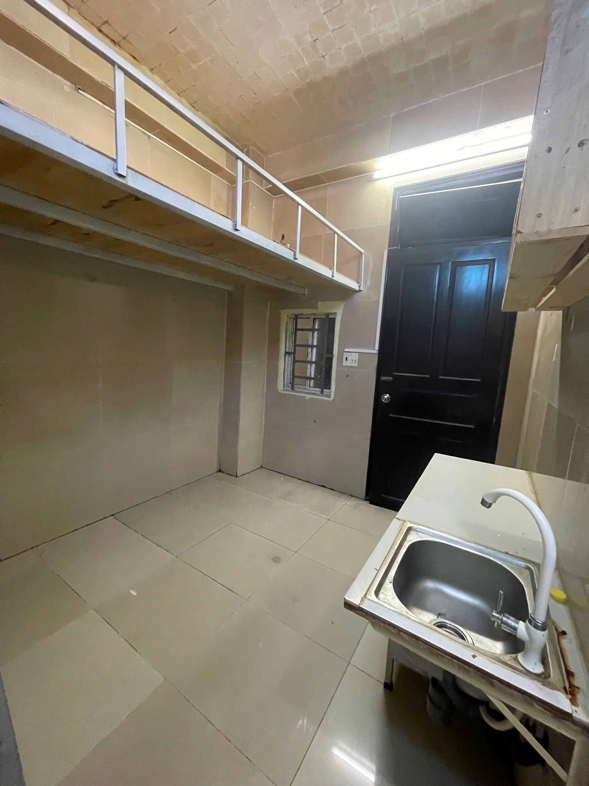 Phòng trọ giá rẻ ngay Tô Ký - có thang máy - bãi giữ xe-1