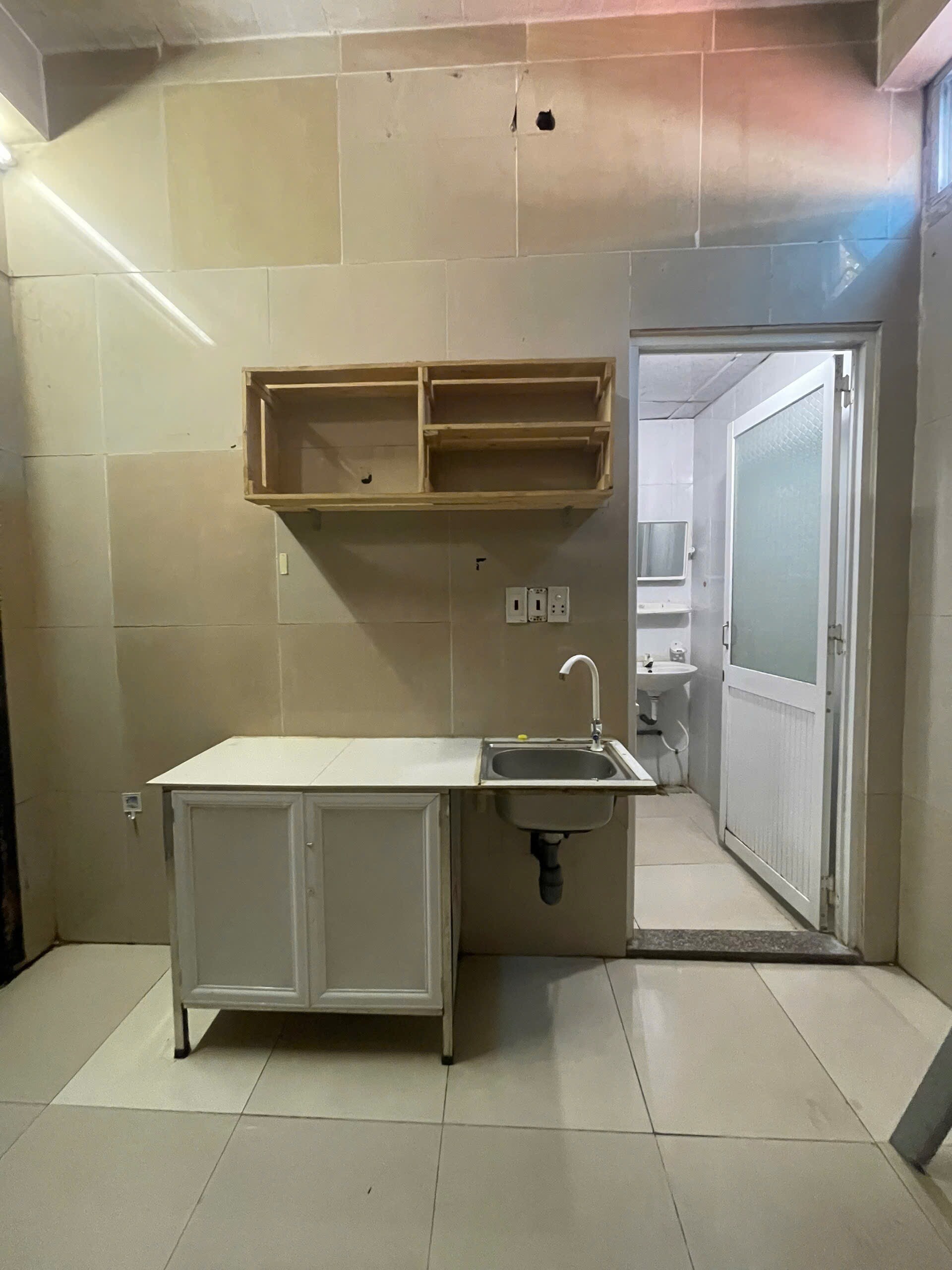 Phòng trọ giá rẻ ngay Tô Ký - có thang máy - bãi giữ xe-2