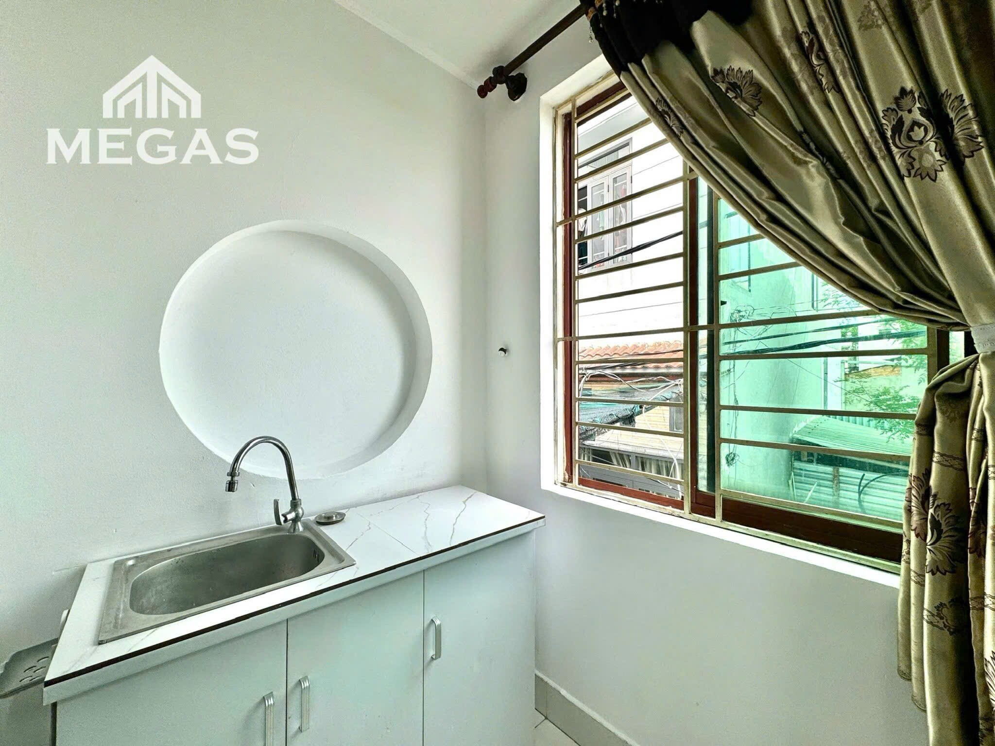 Trống sẵn studio full nt như hình ngay Dương Thị Mười - Tô Ký - CVPM-4