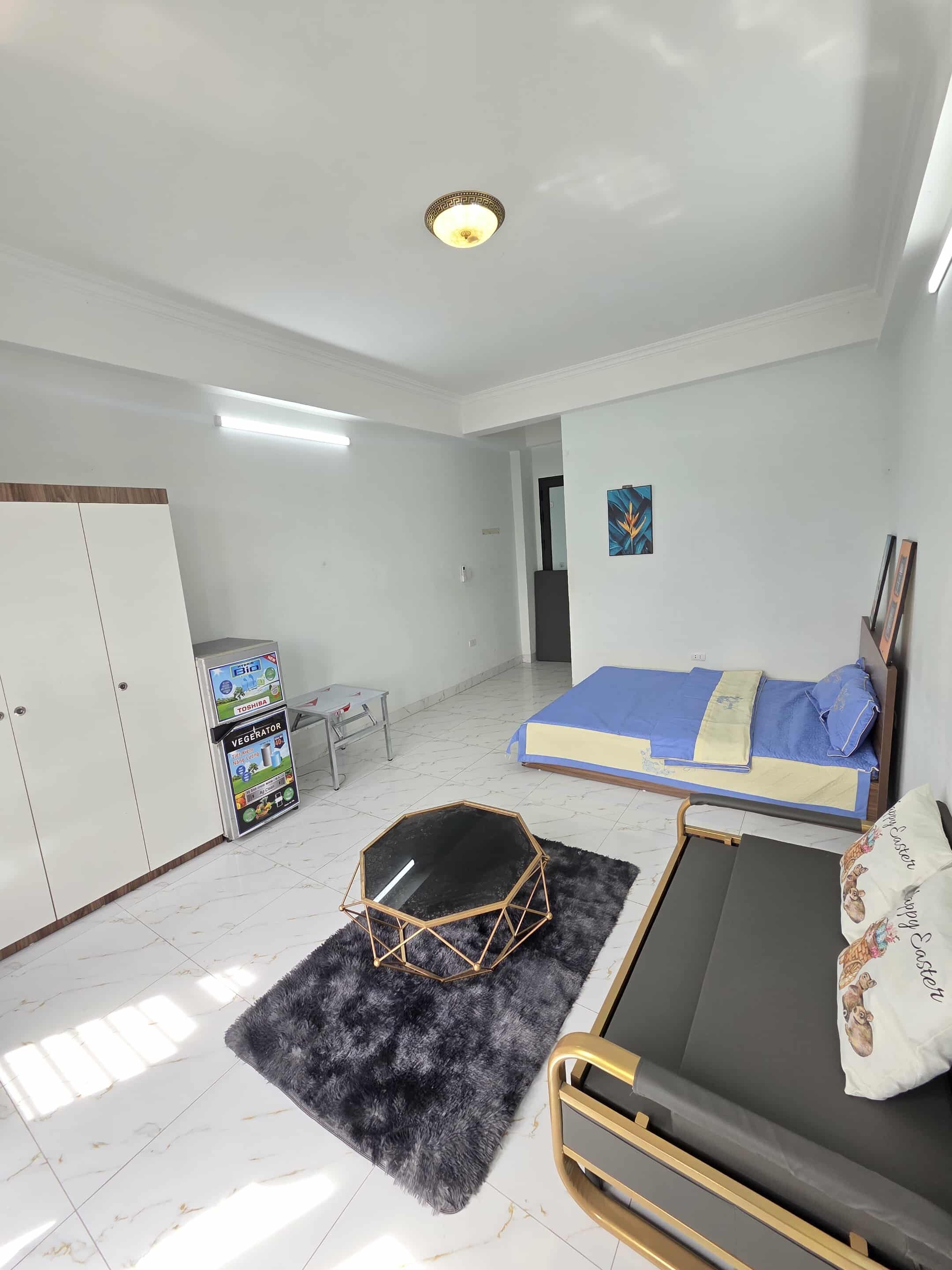 PHÒNG TRỌ VIEW TRIỆU ĐÔ Ở LĨNH NAM
Nước giá dân, vskk, full đồ khóa vân tay. Gần HUBT, UNEIT, MỞ
GIÁ 3TR7-4TR5 . Chính chủ: 0981615121-1