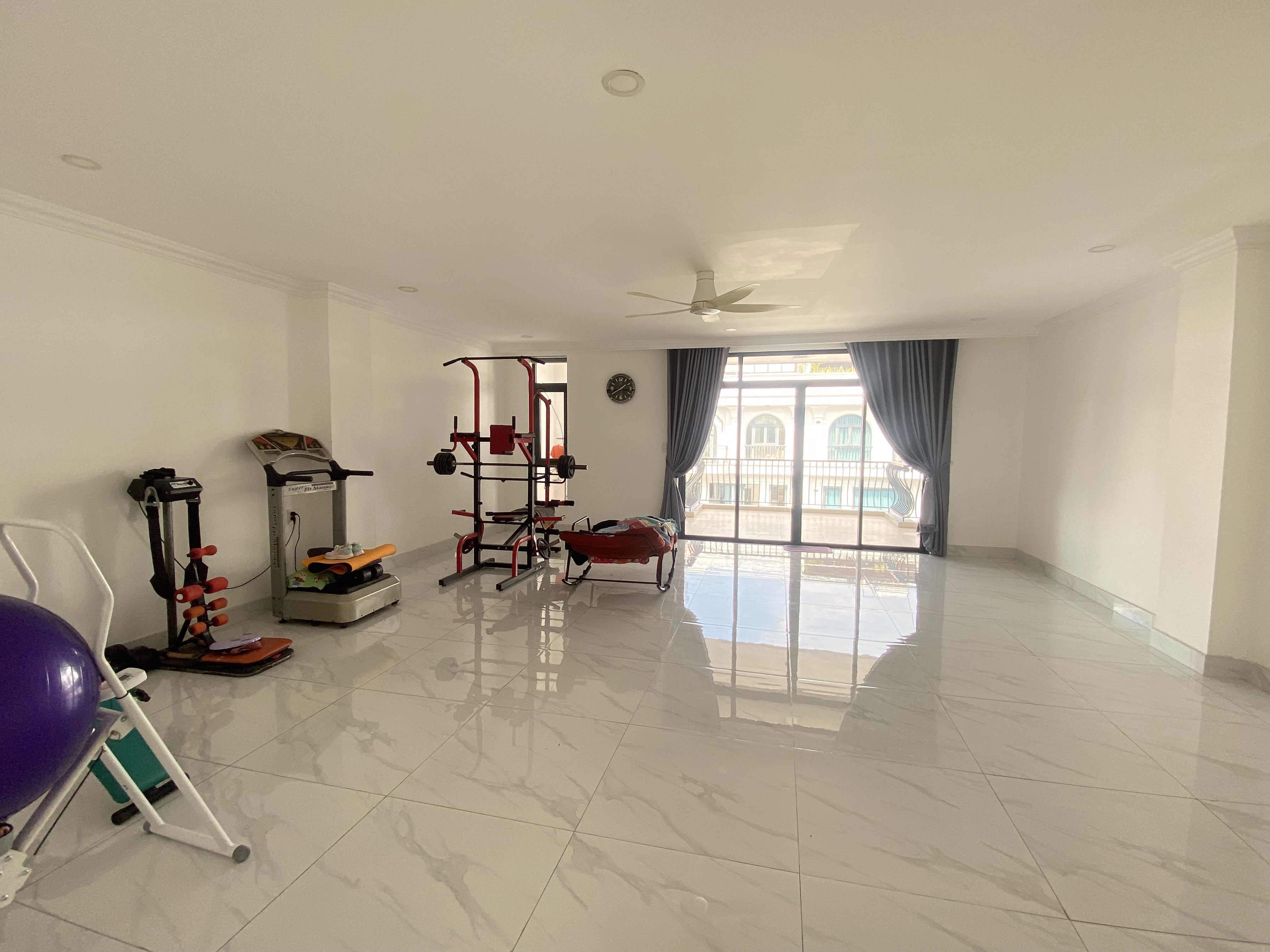 cho thuê “ VĂN PHÒNG ” KDC Vạn Phúc , gần Highlands coffee và các CHTL , giá “ siêu tốt ” tại TP.HCM-2