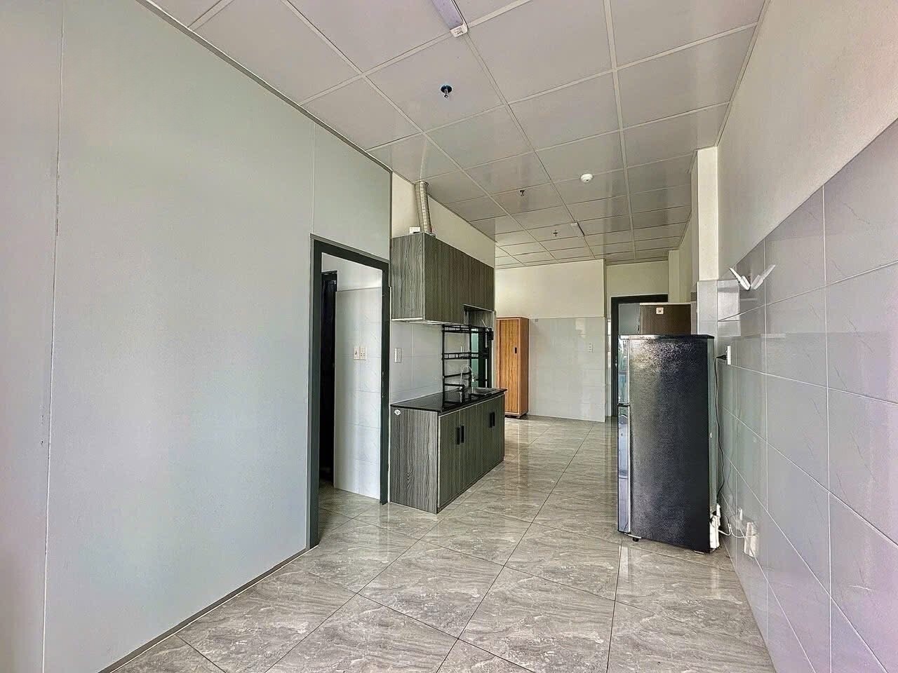 Cho thuê phòng 1pn 40m2 có ban công 6tr Vườn Lài gần IUH, Văn Lang-1