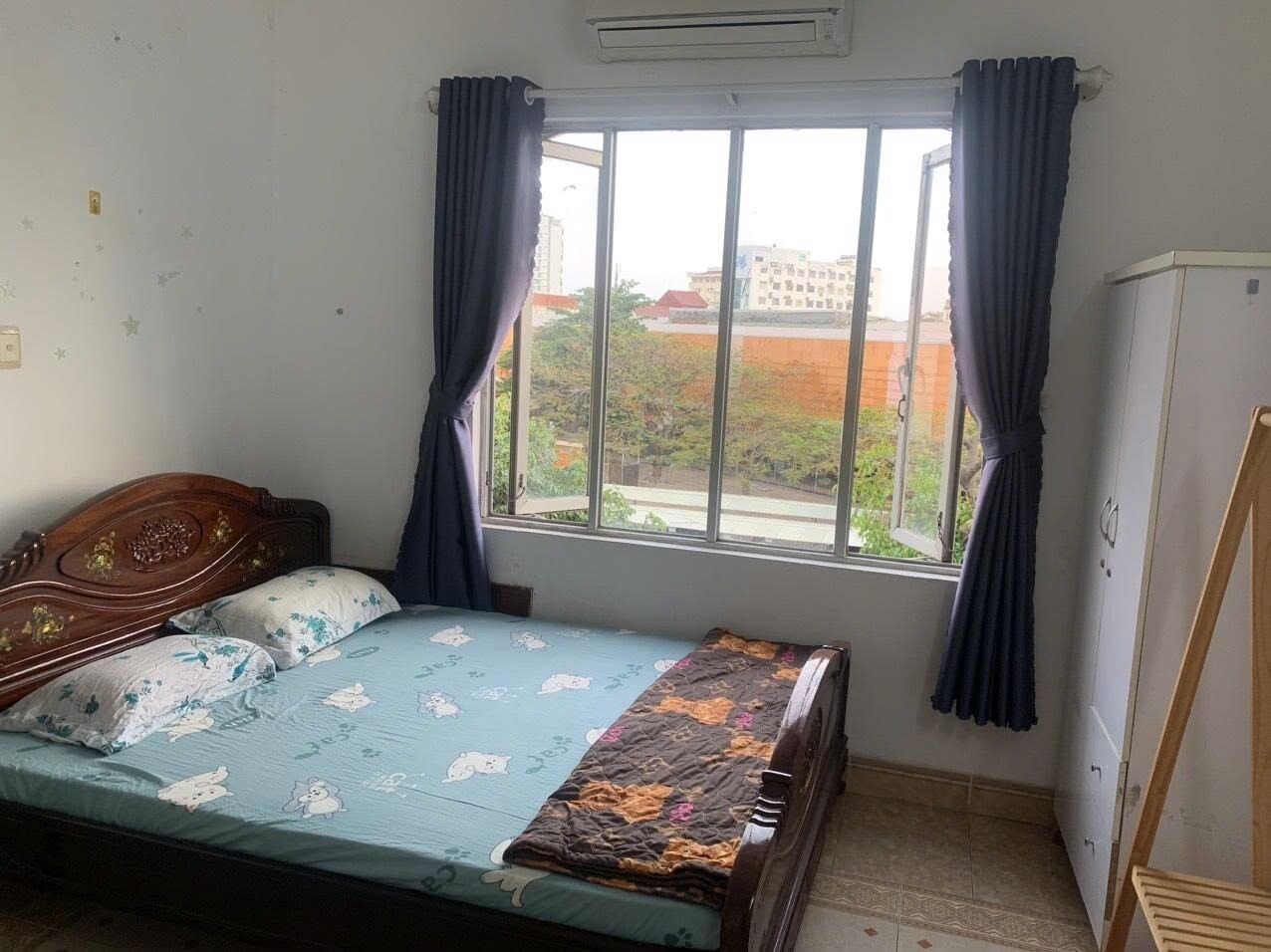 Cho thuê phòng trọ nội thất + 27m vuông +  Nguyễn Thái Bình- Tân Bình-0