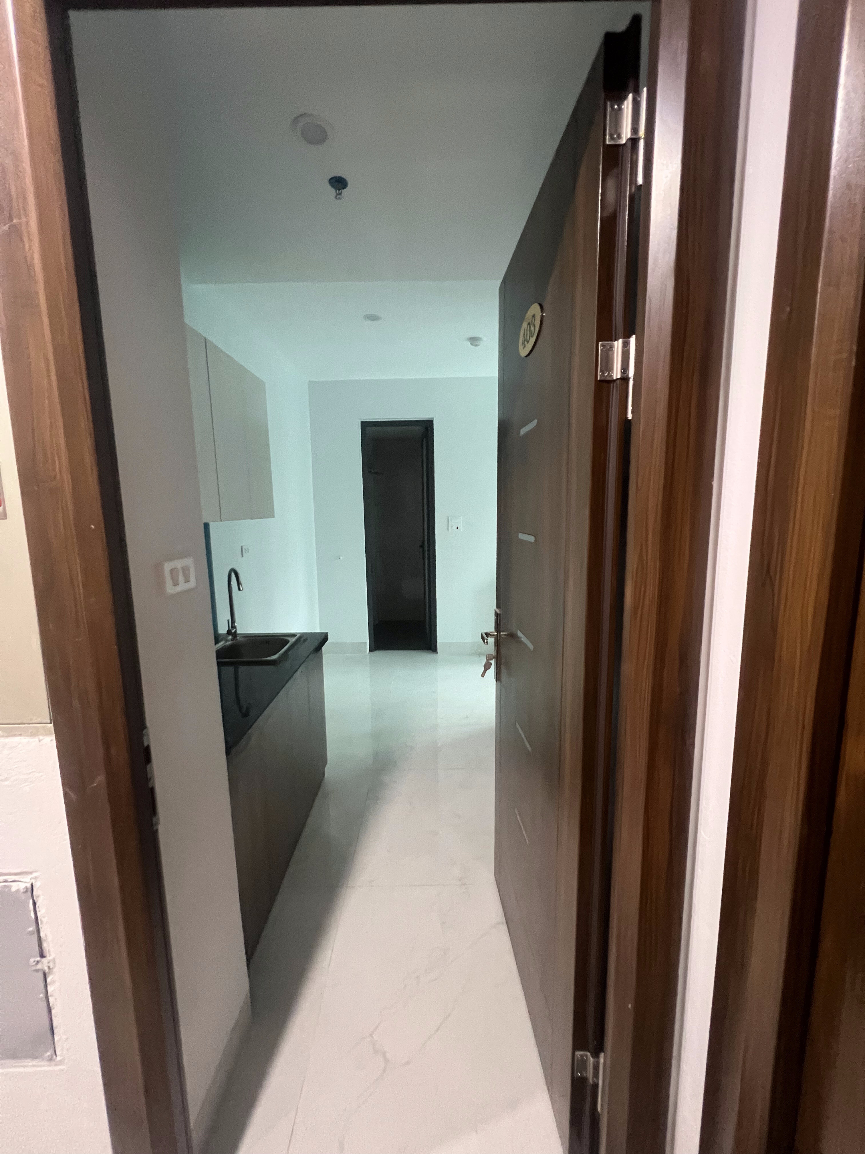 Cho thuê căn hộ khép kín trong tòa ccmn tại 21A ngõ 99 võ chí công hà nội-2