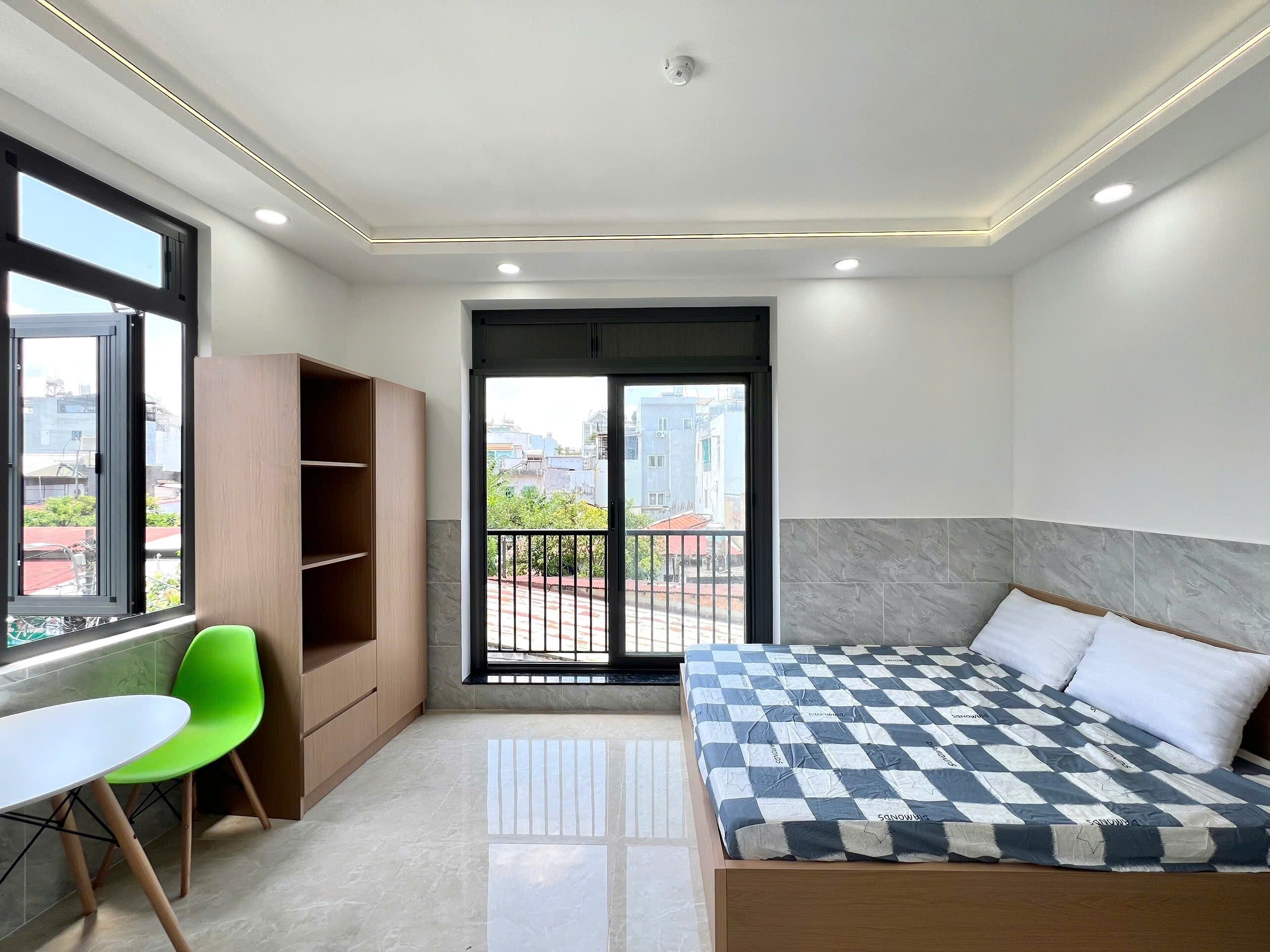 STUDIO RỘNG 40M2 – NGAY CÔNG VIÊN LÀNG HOA – FULL NỘI THẤT – GIỜ TỰ DO-0