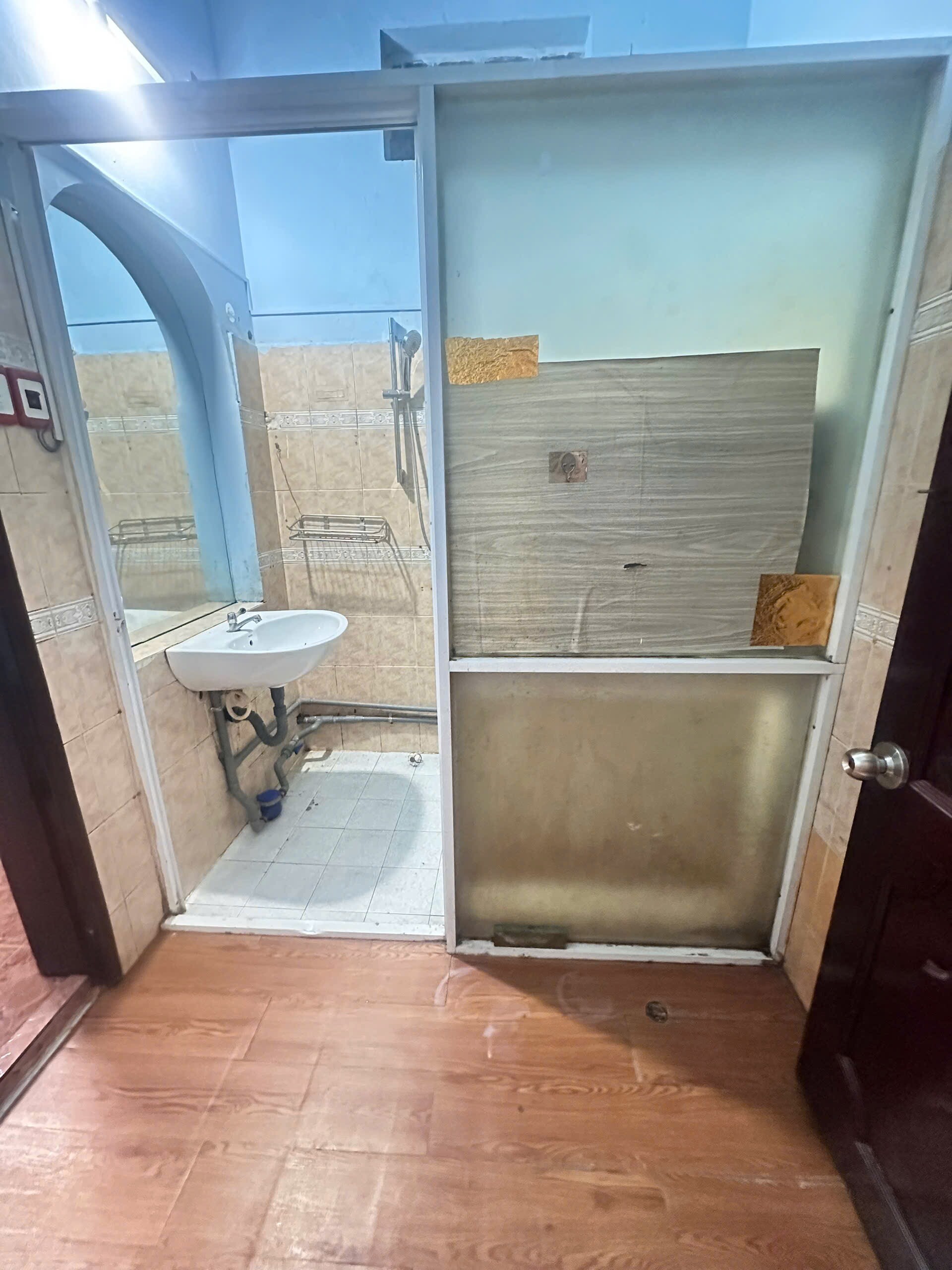 SANG GẤP PHÒNG TRỌ GIÁ RẺ - 458 HUỲNH TẤN PHÁT Q7 - FULL TIỆN NGHI - GIÁ CHỈ 3TR-3