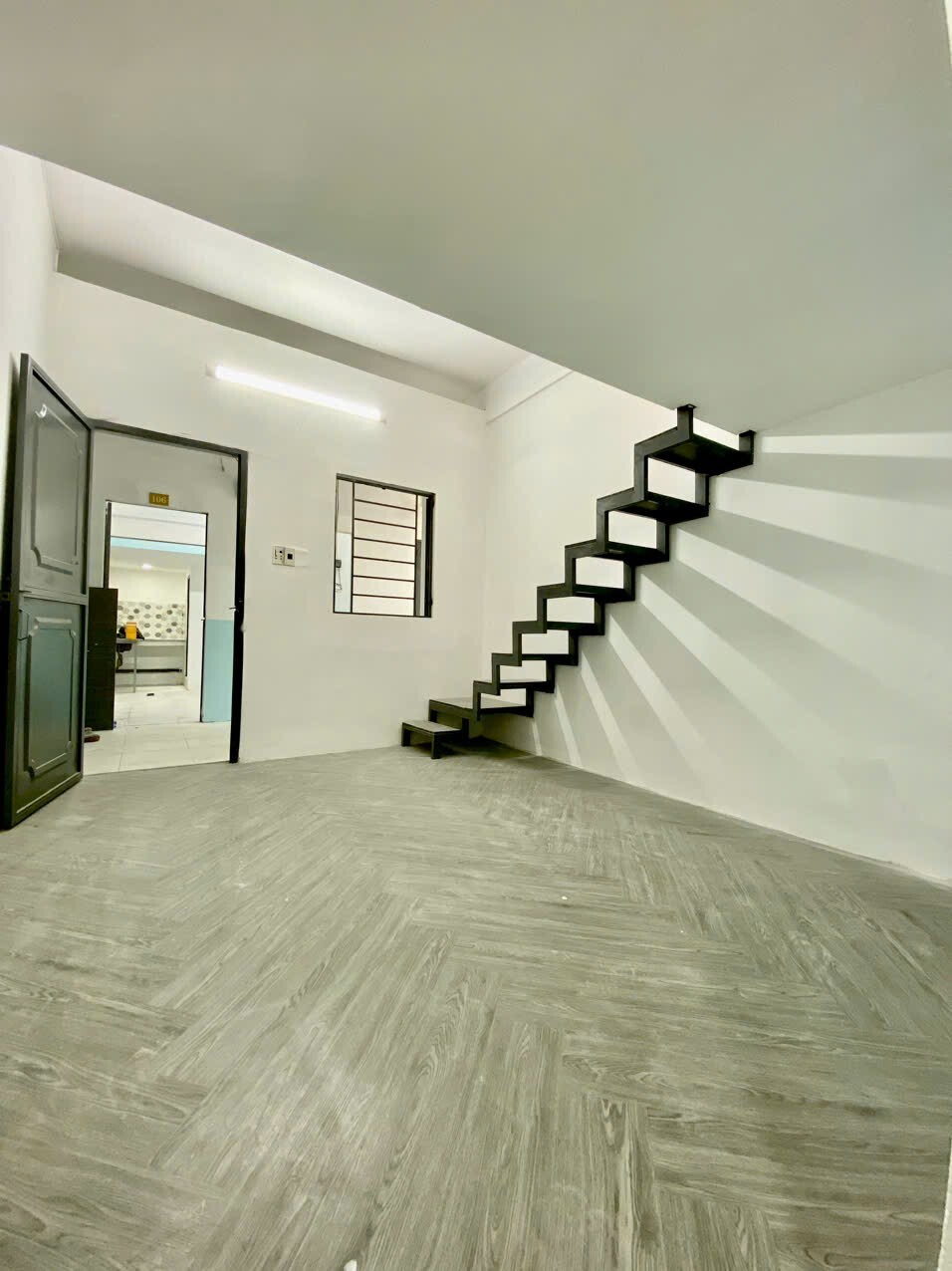 PHÒNG CÓ GÁC CAO RỘNG – NGAY PHẠM NGŨ LÃO GÒ VẤP – GIÁ CHỈ 3TR5-2