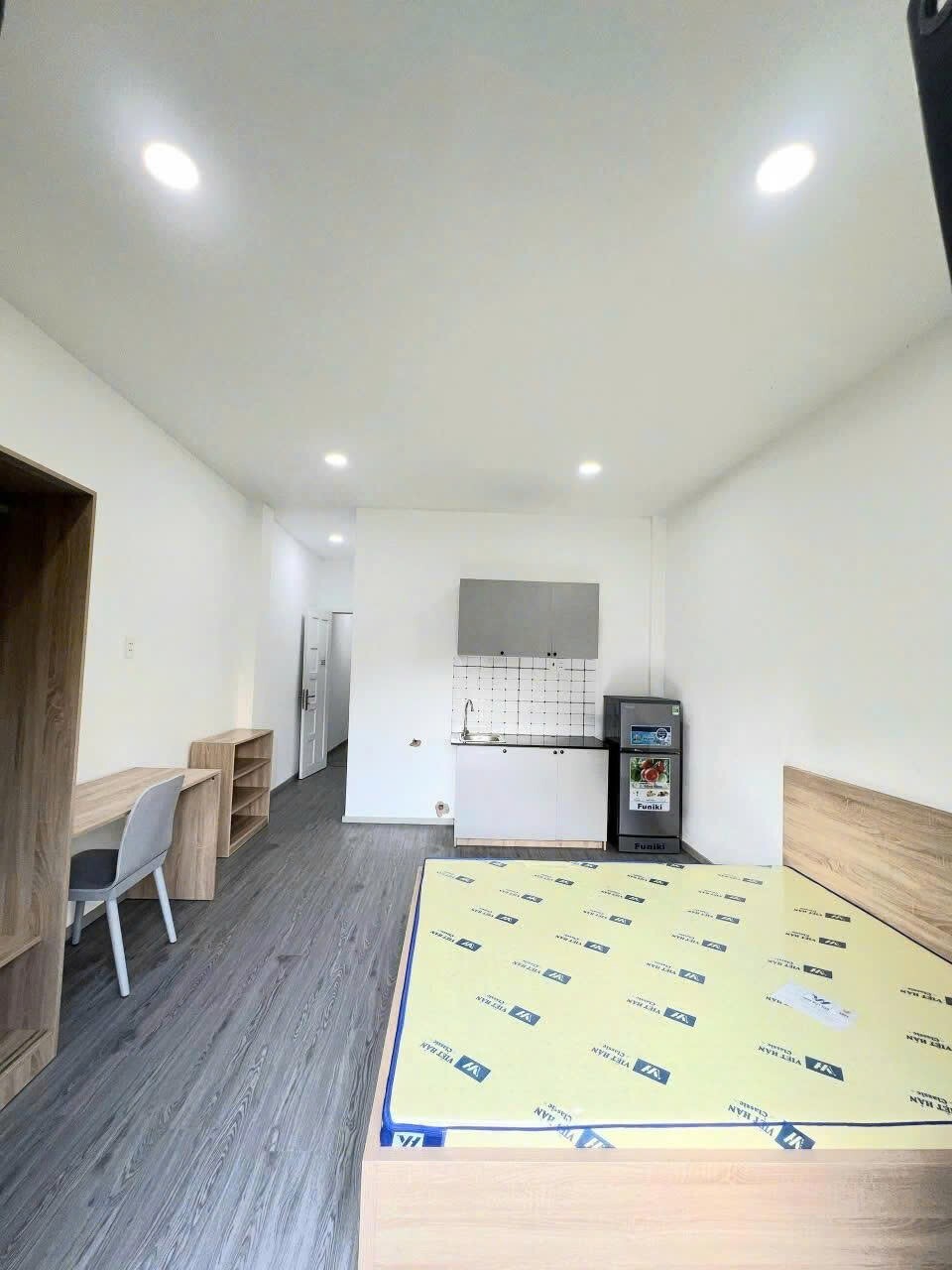 GIẢM GIÁ SỐC 50% - CĂN HỘ MẶT TIỀN NGUYỄN GIA TRÍ (D2) - FULL NỘI THẤT - CHO NUÔI PET-0