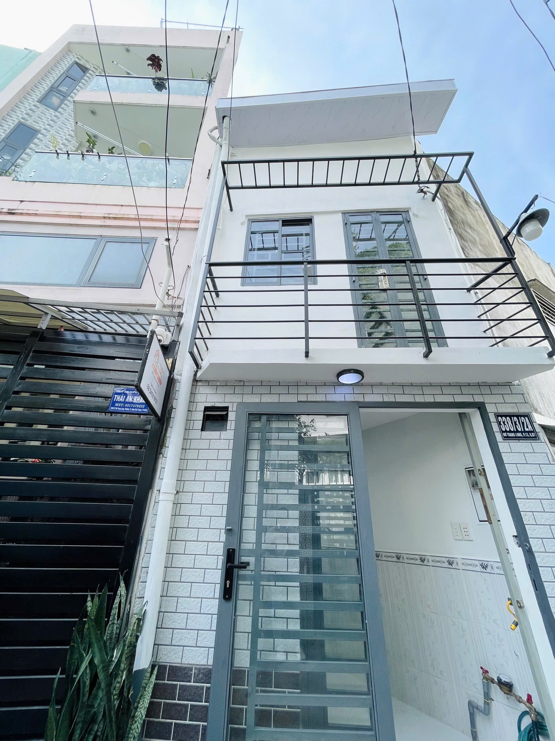 NHÀ MỚI XÂY 100% - VỊ TRÍ ĐẸP QUẬN GÒ VẤP - SẠCH SẼ & HIỆN ĐẠI-0