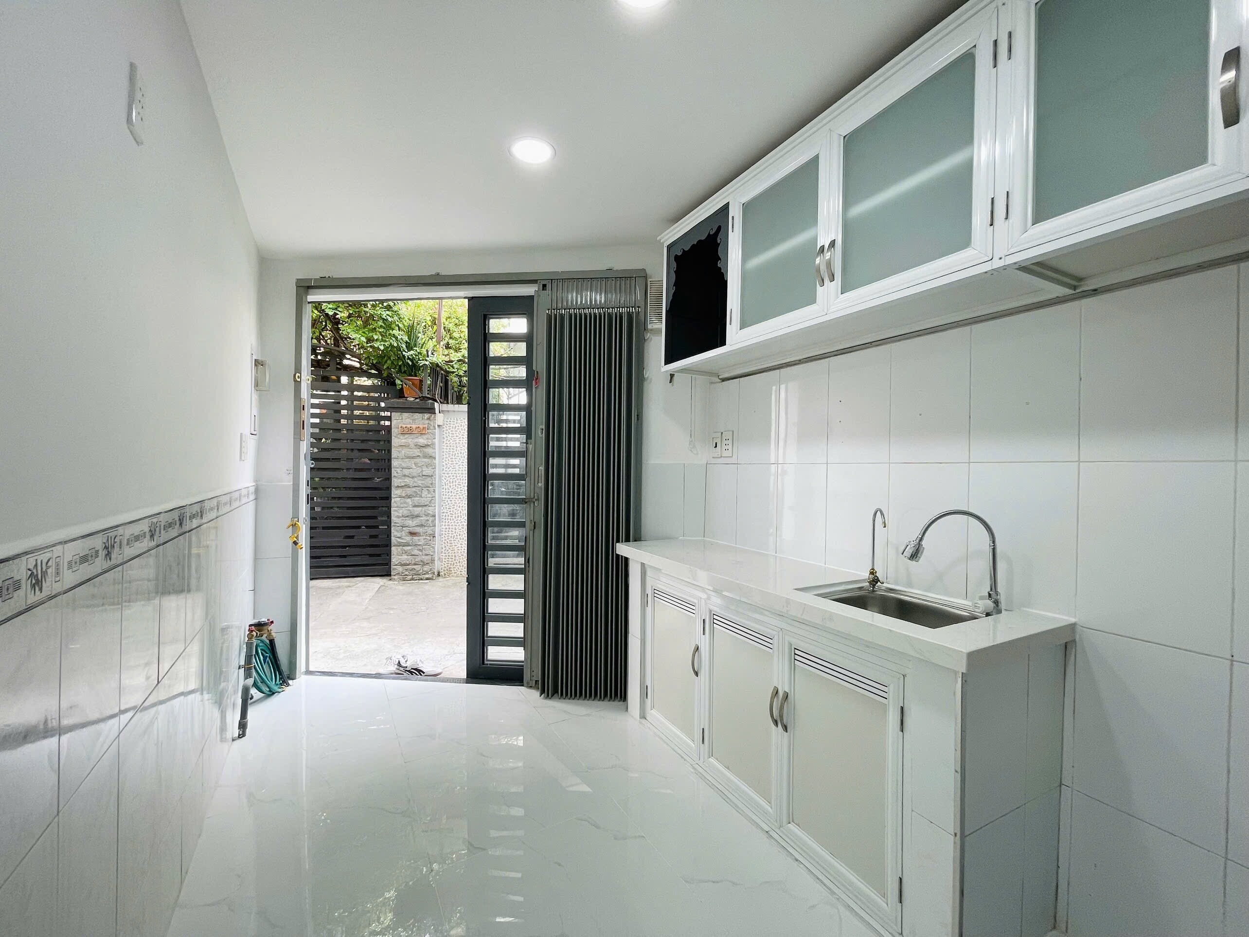 NHÀ MỚI XÂY 100% - VỊ TRÍ ĐẸP QUẬN GÒ VẤP - SẠCH SẼ & HIỆN ĐẠI-4