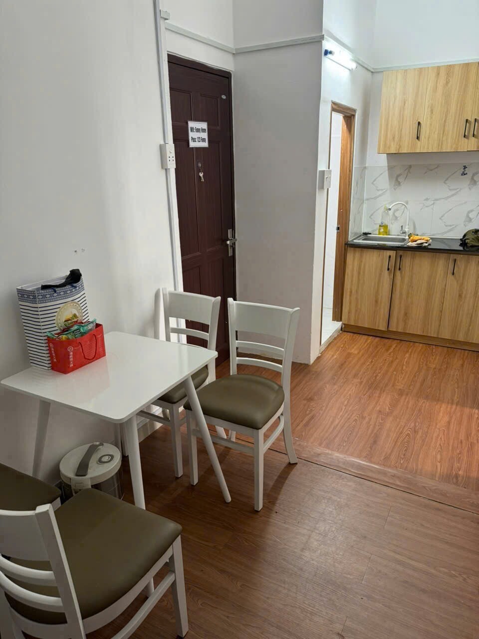 CHÍNH CHỦ CHO THUÊ CĂN HỘ 2 PHÒNG NGỦ – SIÊU THOÁNG – GIẢM GIÁ CHỈ 8TR – TRUNG TÂM PHÚ NHUẬN-0