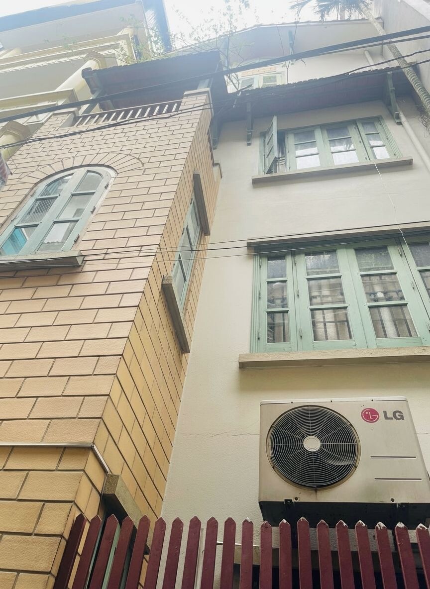 PHÒNG ĐẸP FULL ĐỒ – TRUNG TÂM BA ĐÌNH – SÁT LĂNG BÁC – CHI PHÍ GIÁ DÂN-0