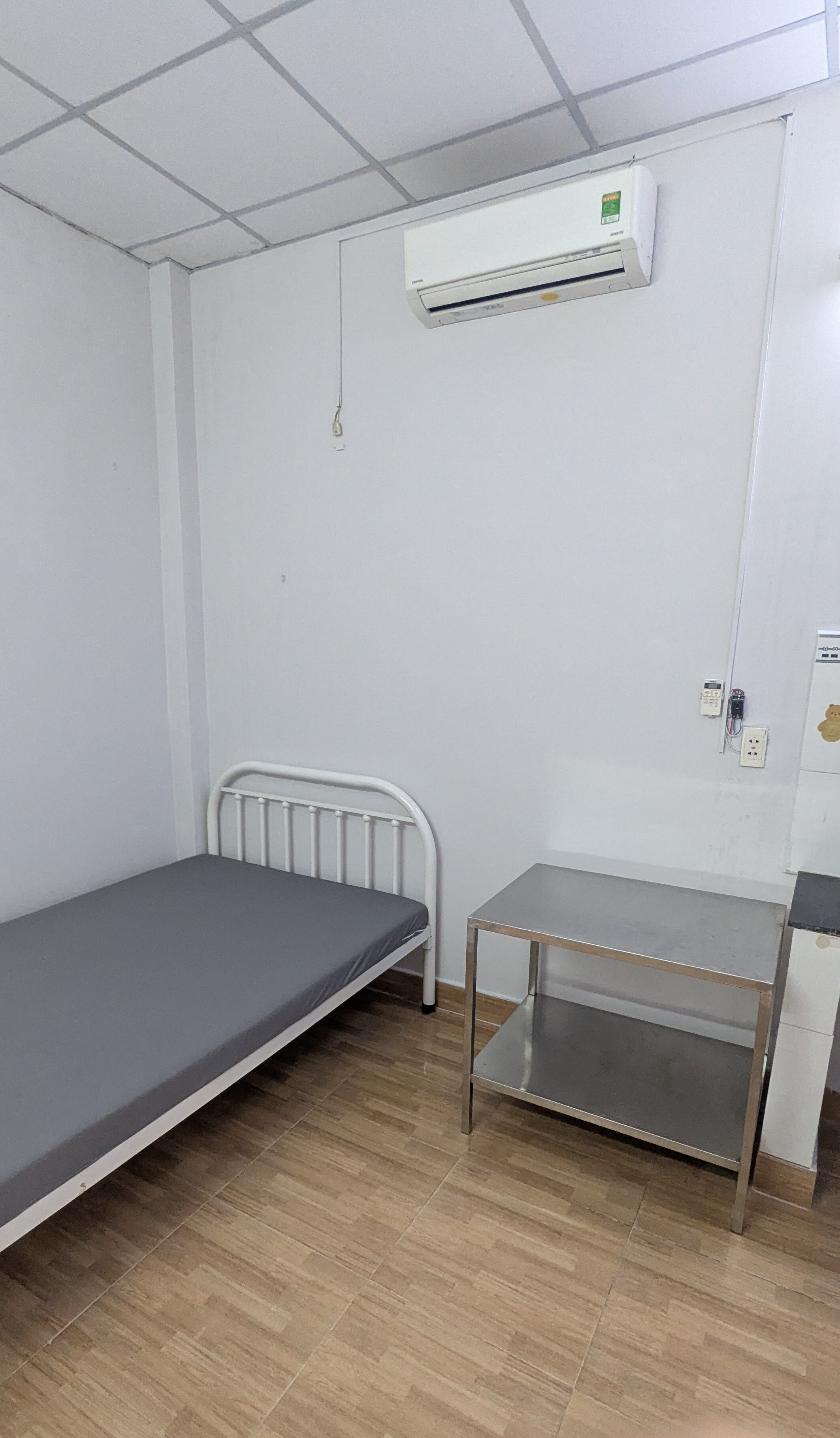 PHÒNG TRỌ NỮ TẦNG TRỆT - GIÁ RẺ - GẦN IUH, VLU - GIỮ XE MIỄN PHÍ-0