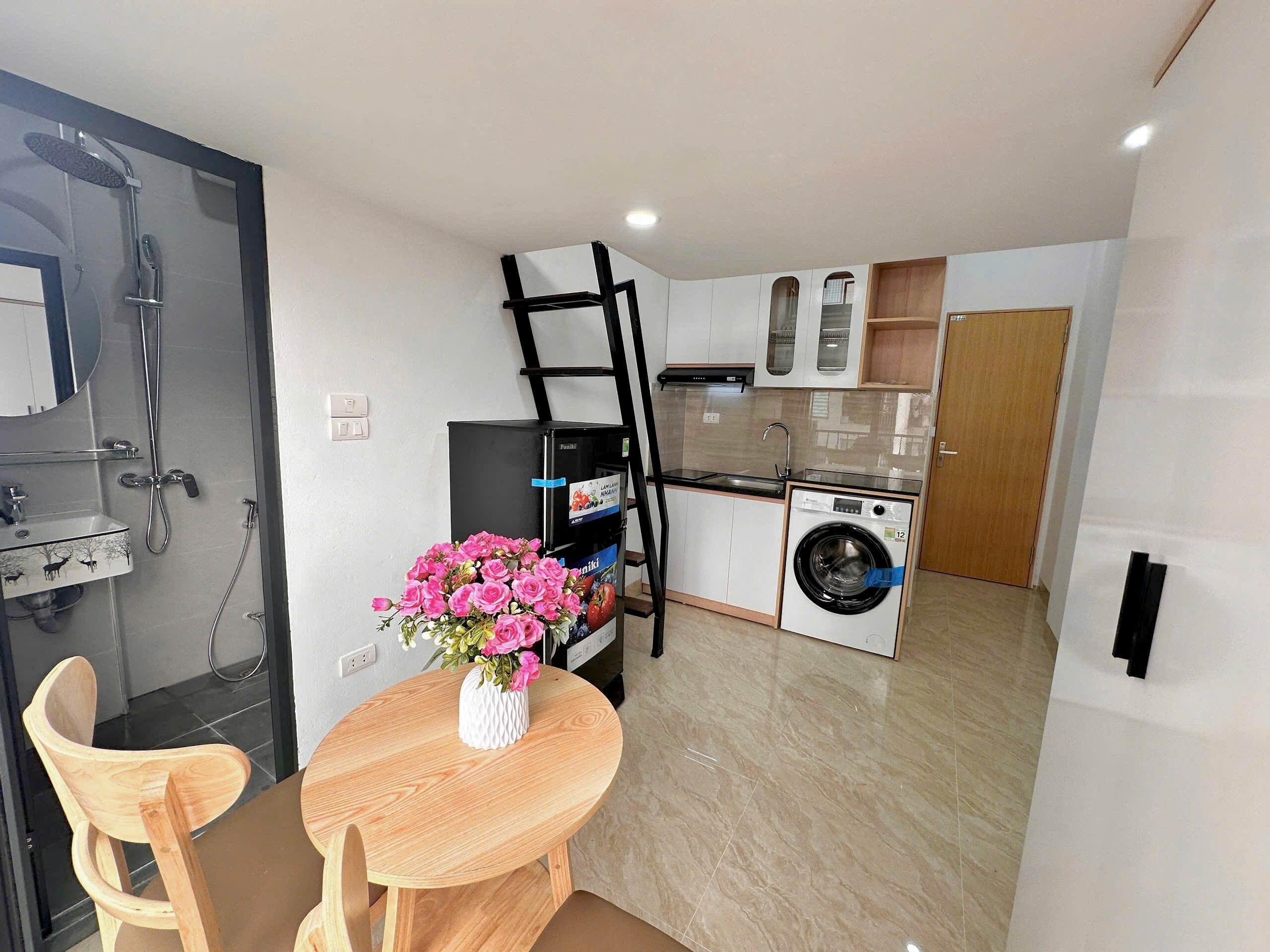 CHO THUÊ CHUNG CƯ MINI HỒ TÙNG MẬU - FULL NỘI THẤT - SÁT GA TÀU ĐIỆN & ĐH THƯƠNG MẠI-1