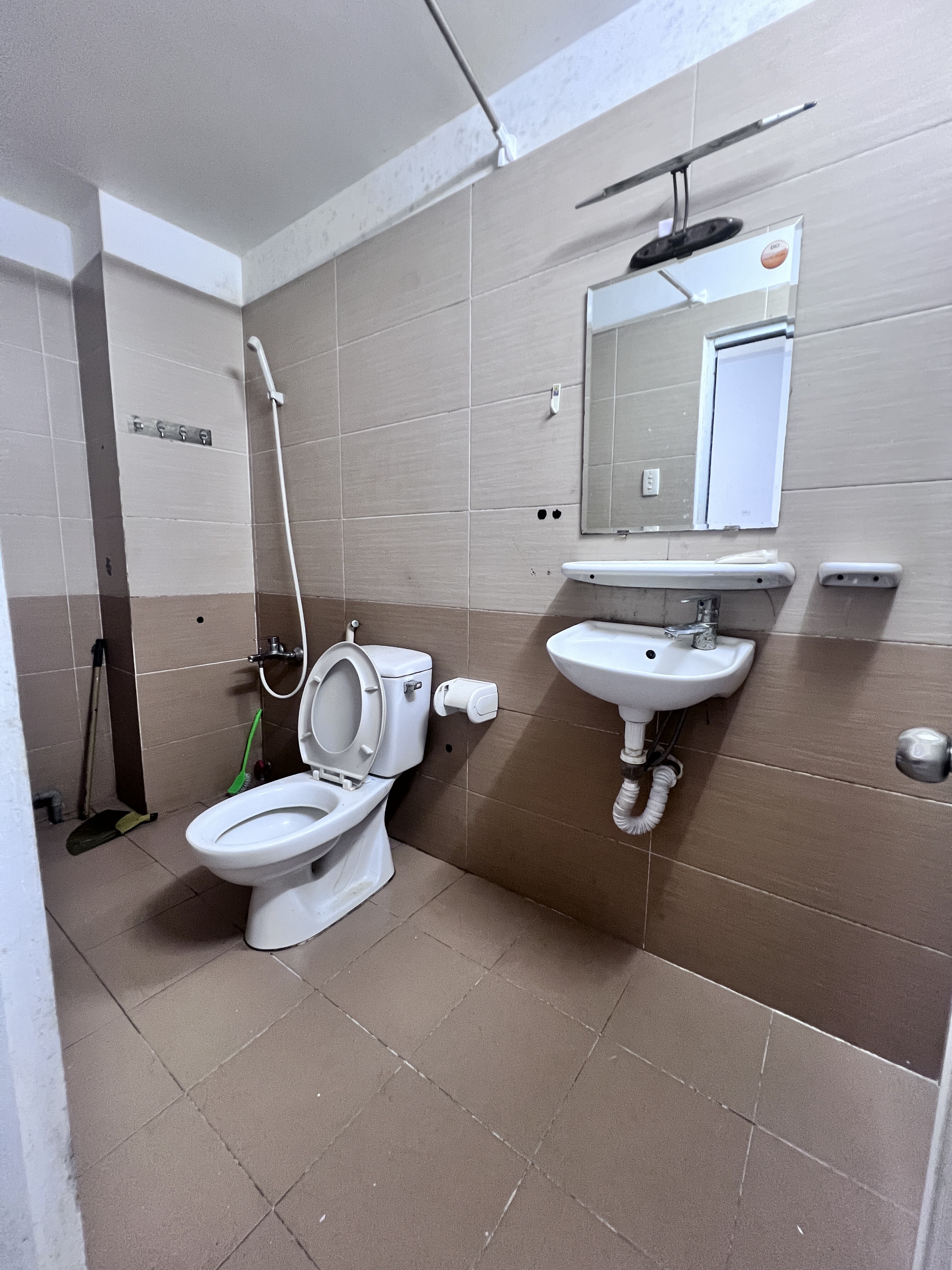 CHO THUÊ PHÒNG TRỌ QUẬN 8 – BÙI MINH TRỰC – FULL NỘI THẤT – MIỄN PHÍ XE – CHỈ 3TR-1