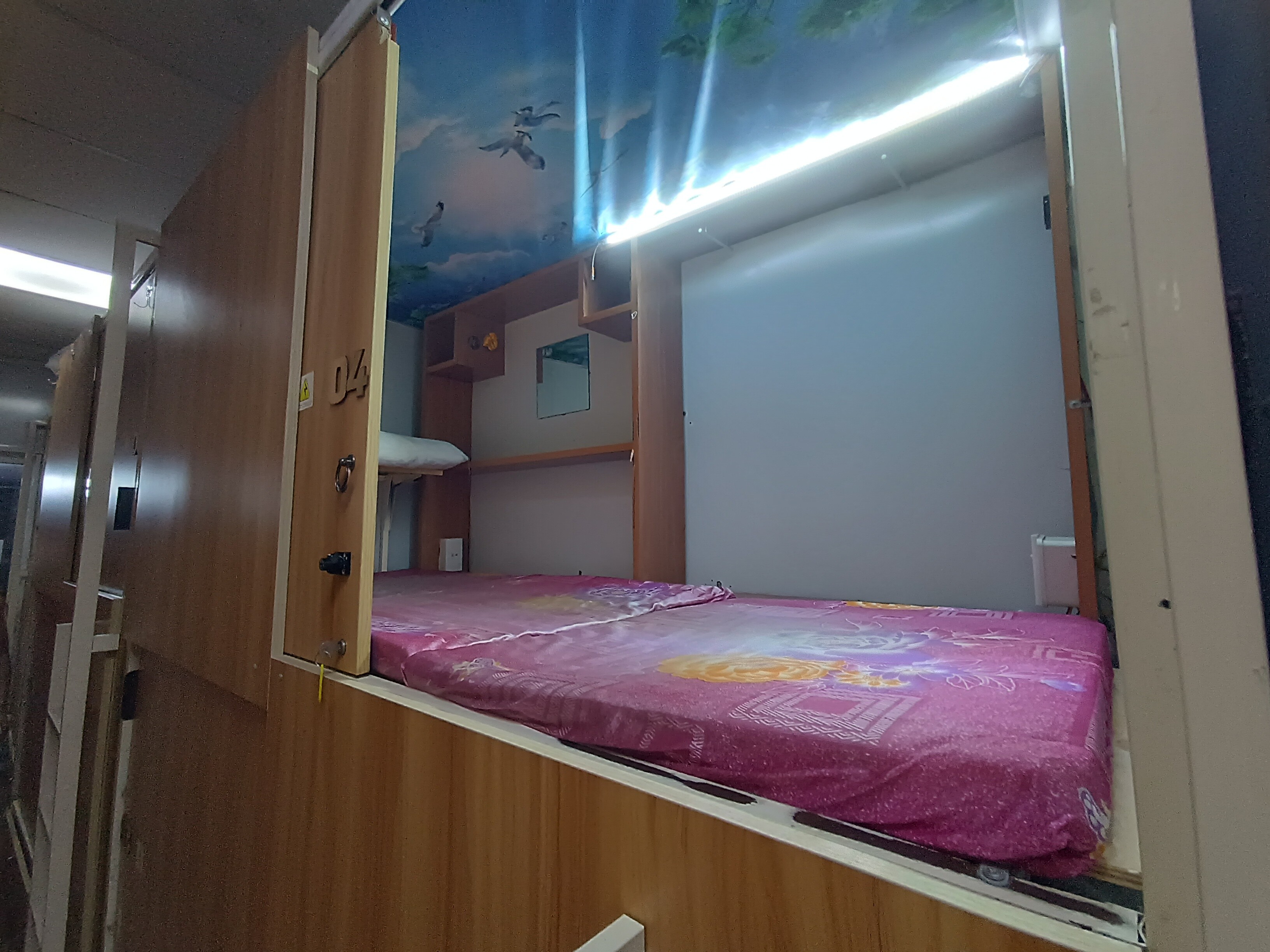 Ký Túc Xá Trung Tâm Hồ Chí Minh – Phòng Mini Tiện Nghi-1