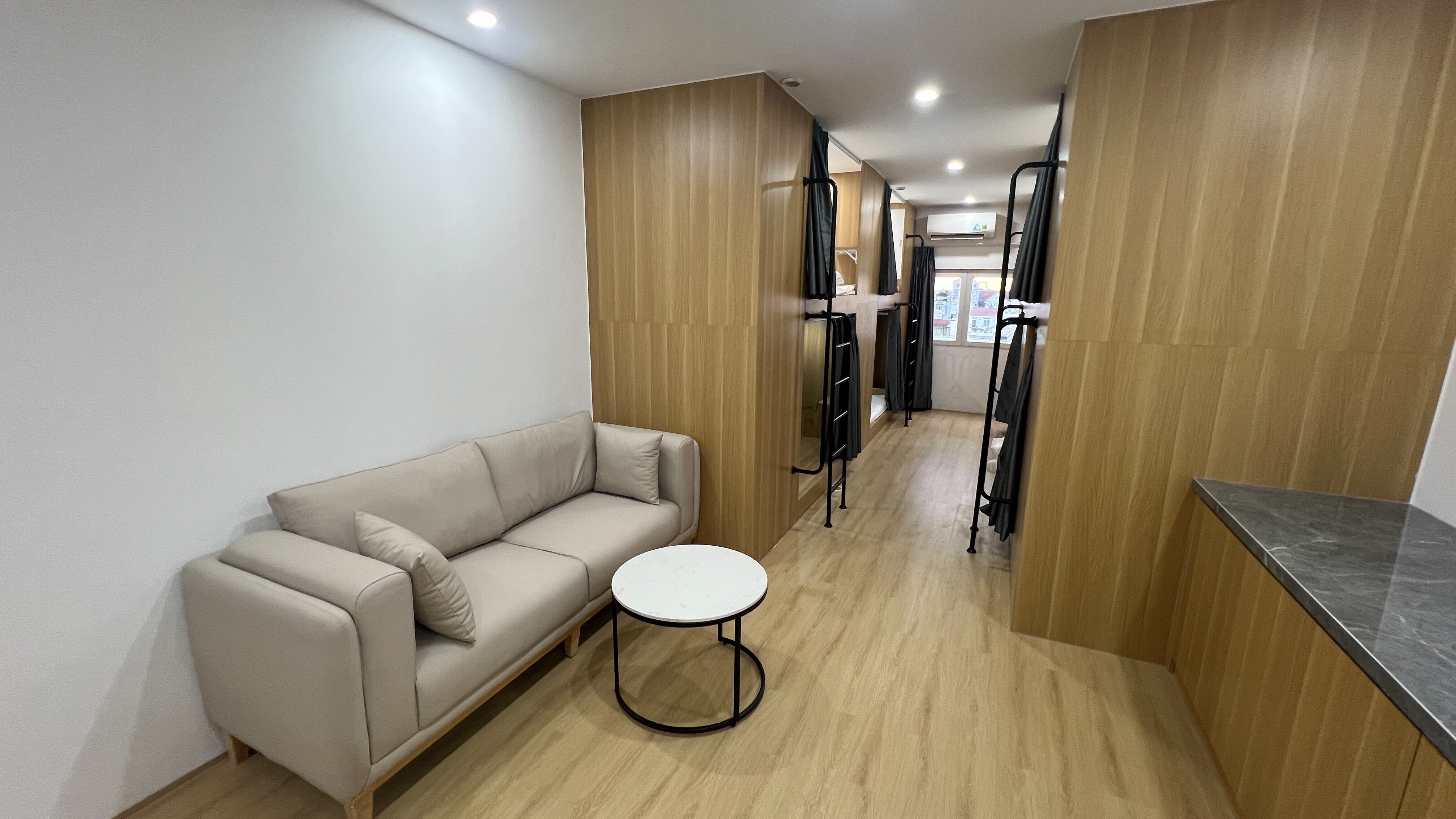 Cho Thuê Sleepbox Cao Cấp Tại Quận 12 - Đặt Ngay Hôm Nay!-1