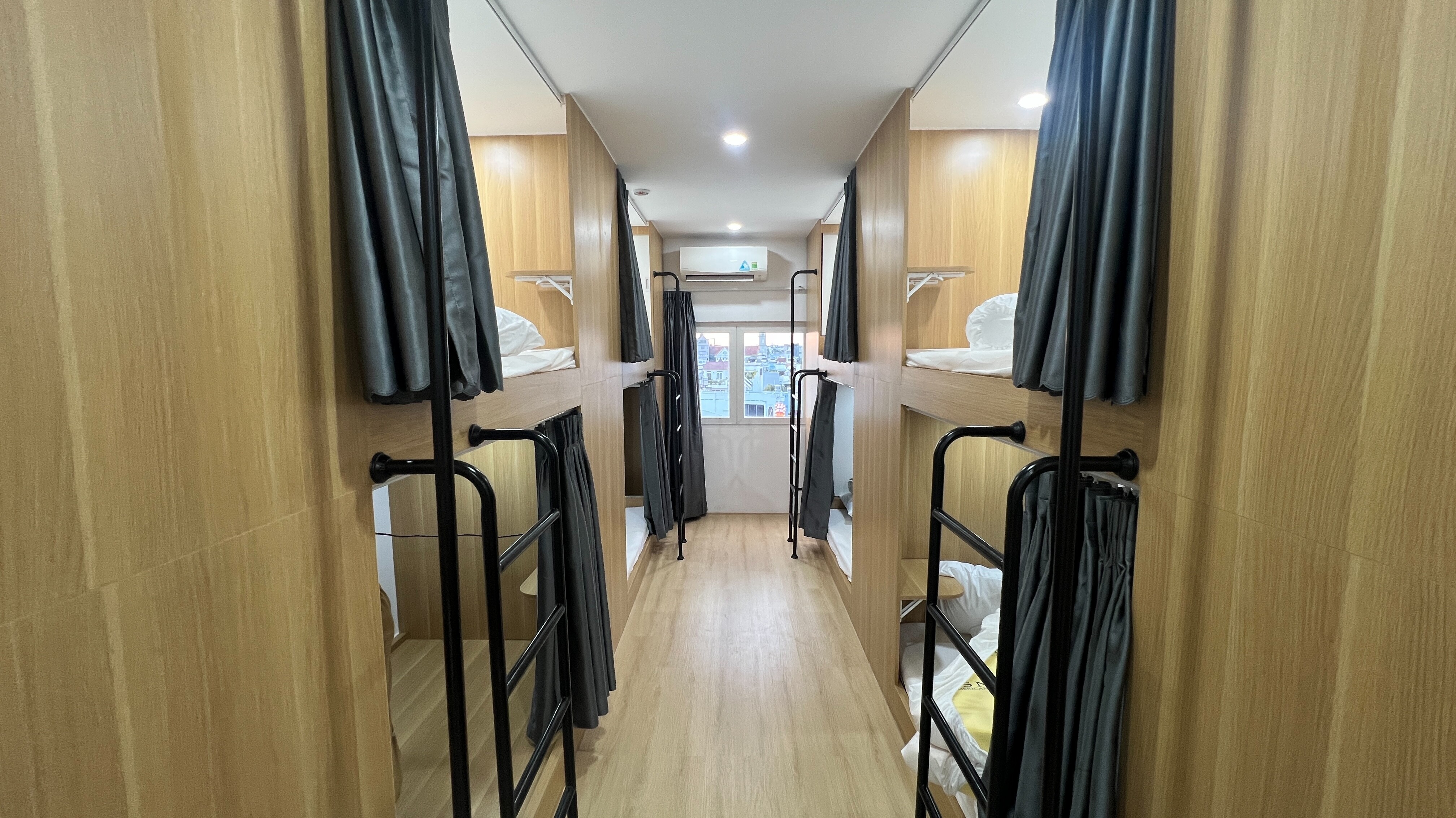 Cho Thuê Sleepbox Cao Cấp Tại Quận 12 - Đặt Ngay Hôm Nay!-3