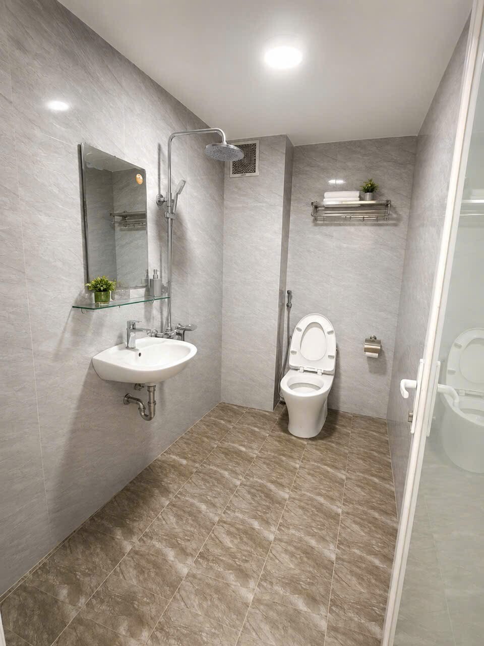 Phòng trọ giá rẻ mới khai trương tại Mễ Trì, Hà Nội-1