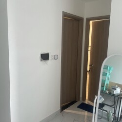 Tìm bạn ở ghép căn 2PN2WC Vinhomes Grand Park