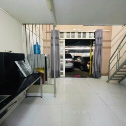 Căn hộ 30m2 2 phòng ngủ nội thất đầy đủ tại Phường 13, Quận Bình Thạnh, Hồ Chí Minh