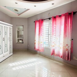 Cho thuê phòng 43m2 tại quận 4
