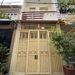 Cho thuê nhà đẹp 1 trệt 1 lầu hẻm 4m Lê Liễu cách mặt tiền 20m