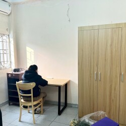 Phòng khép kín, full đồ Chùa Láng