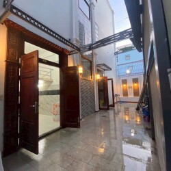 Phòng trọ mới xây full tủ bếp, tbvs, máy giặt, máy lạnh