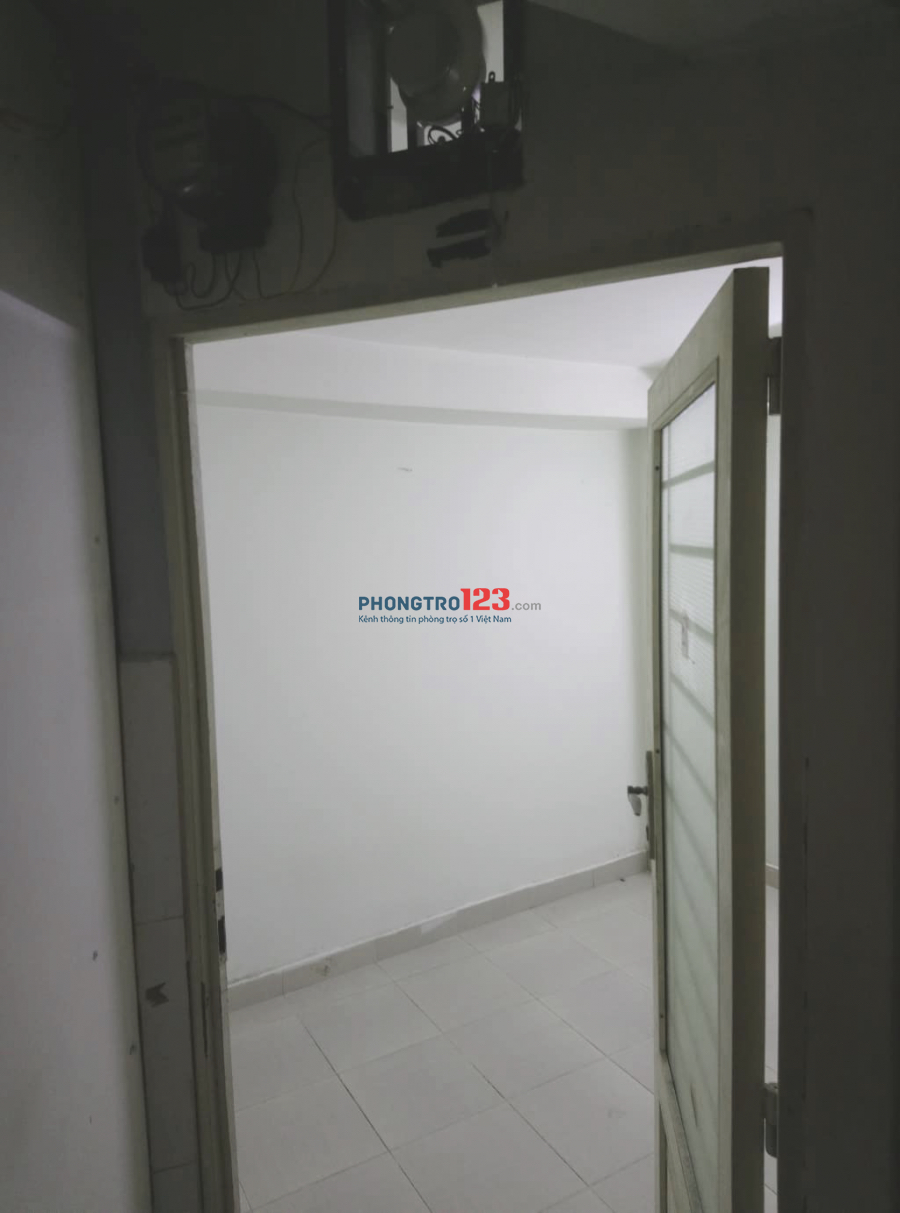 Cho thuê phòng trọ Đoàn Văn Bơ, Quận 4, TPHCM giá rẻ-1